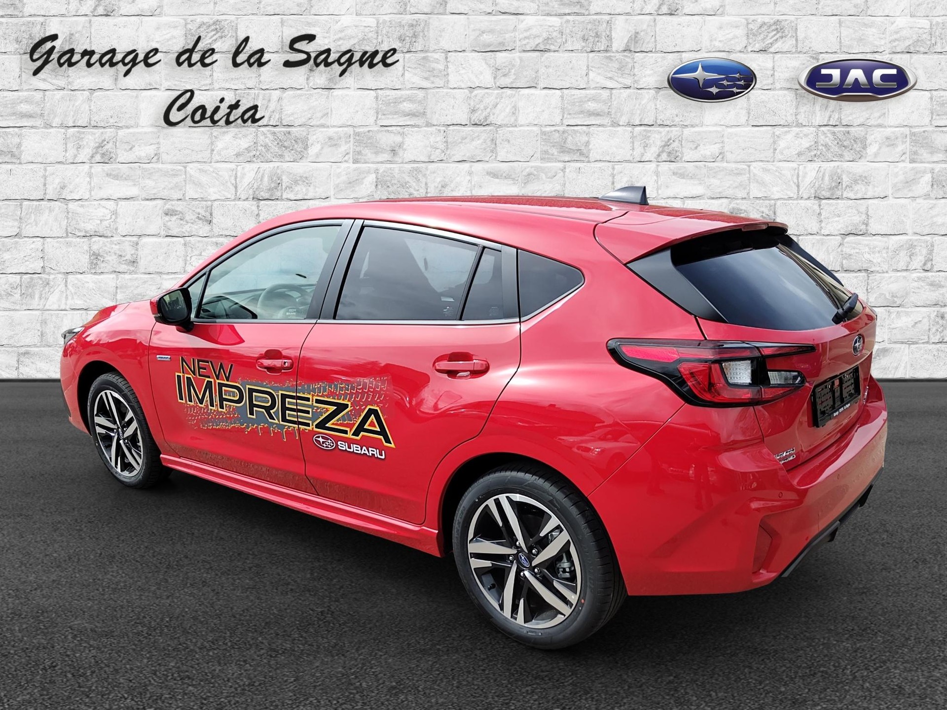 SUBARU Impreza 2.0i e-Boxer Swiss Plus-image-4