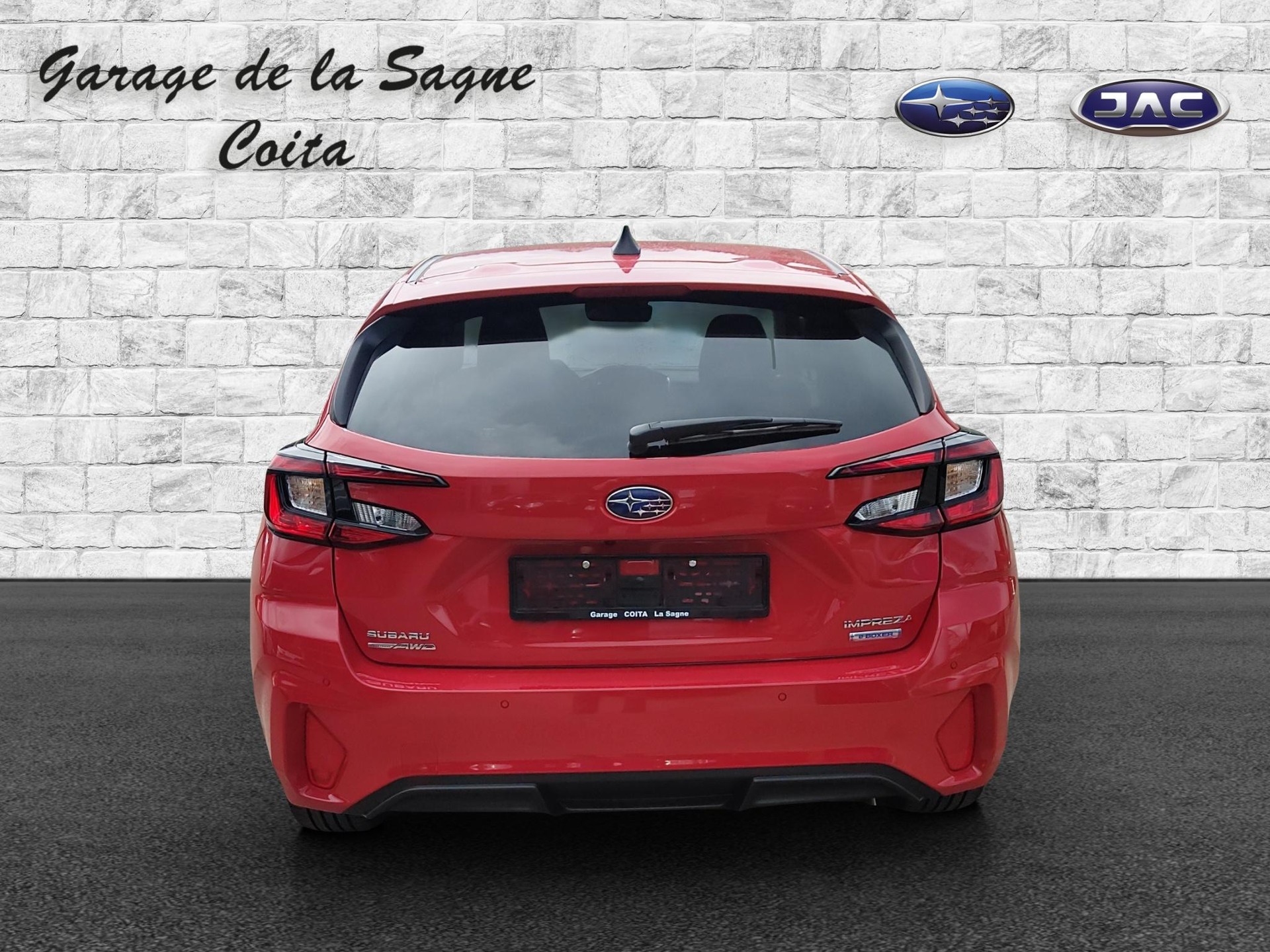 SUBARU Impreza 2.0i e-Boxer Swiss Plus-image-5