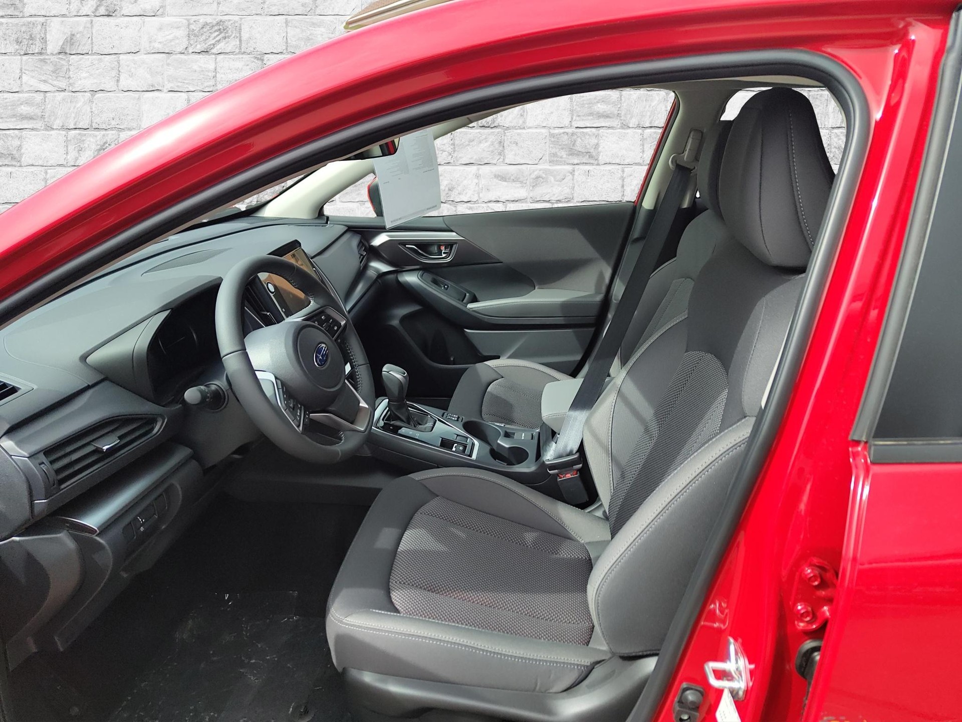 SUBARU Impreza 2.0i e-Boxer Swiss Plus-image-8