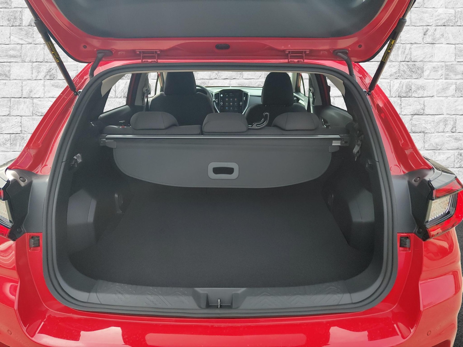 SUBARU Impreza 2.0i e-Boxer Swiss Plus-image-15