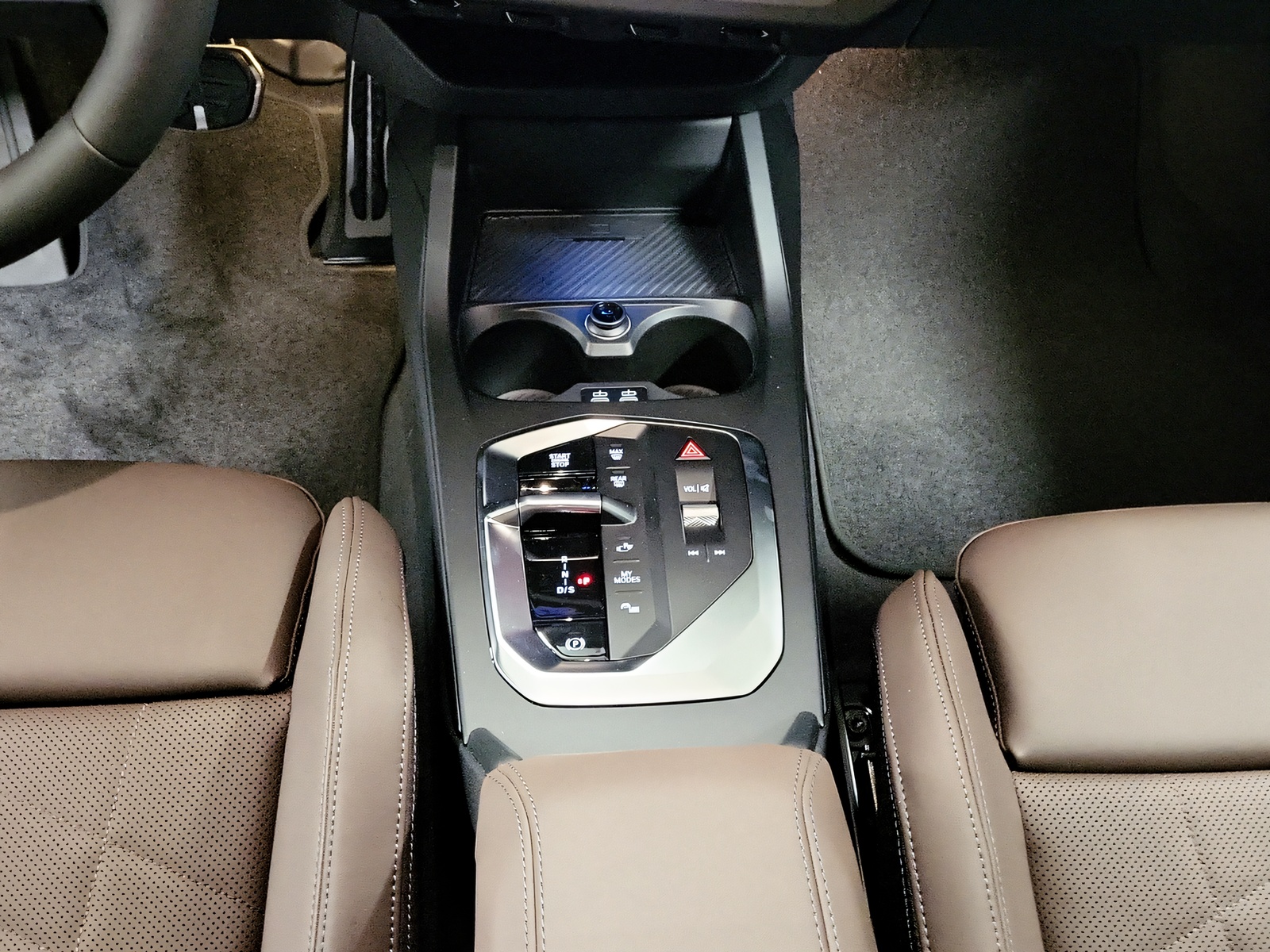 BMW 120d M Sport Pro Steptronic-image-14
