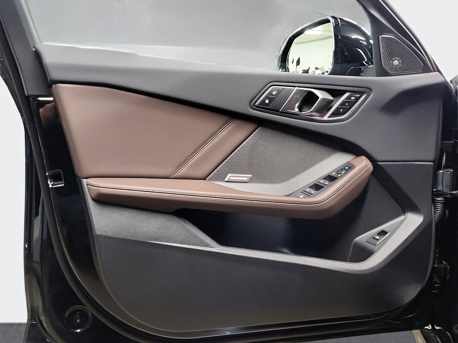 BMW 120d M Sport Pro Steptronic-image-15