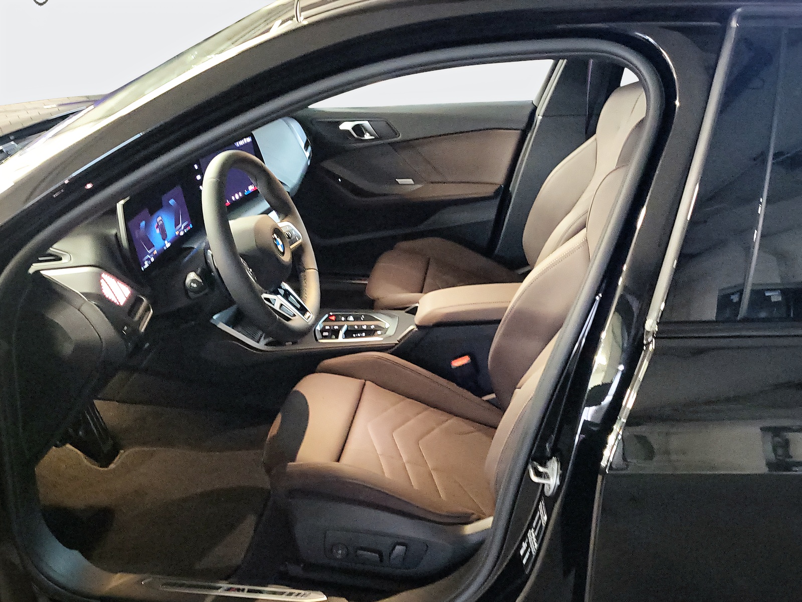 BMW 120d M Sport Pro Steptronic-image-9