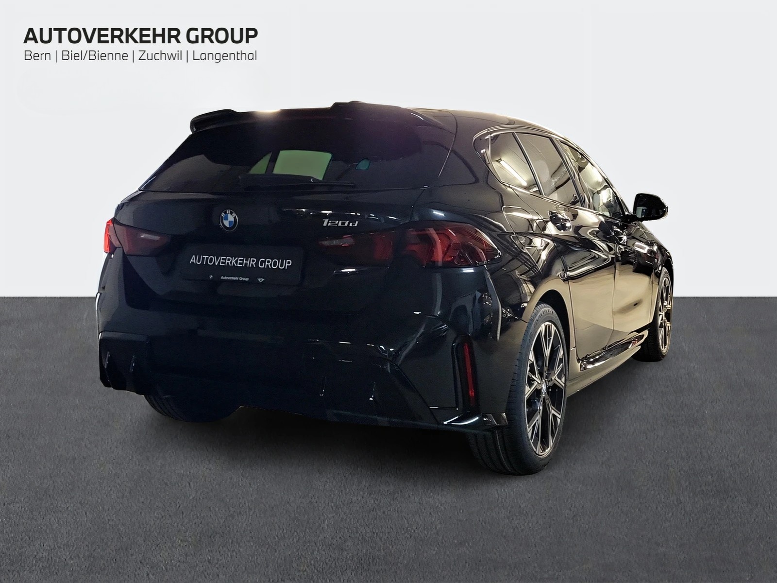 BMW 120d M Sport Pro Steptronic-image-4
