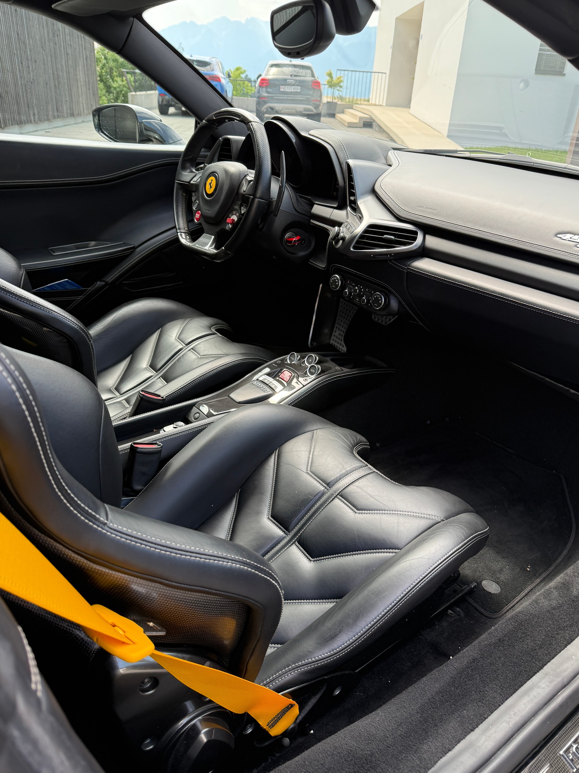 FERRARI 458 Italia 4.5 V8-image-10
