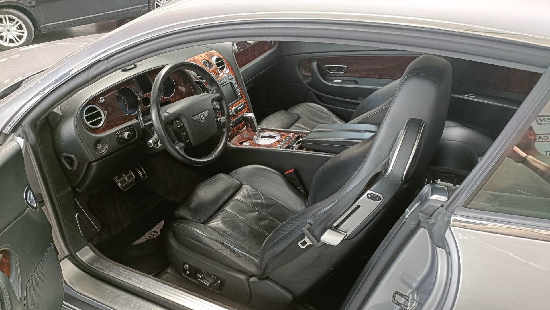 BENTLEY Continental GT 6.0-image-9