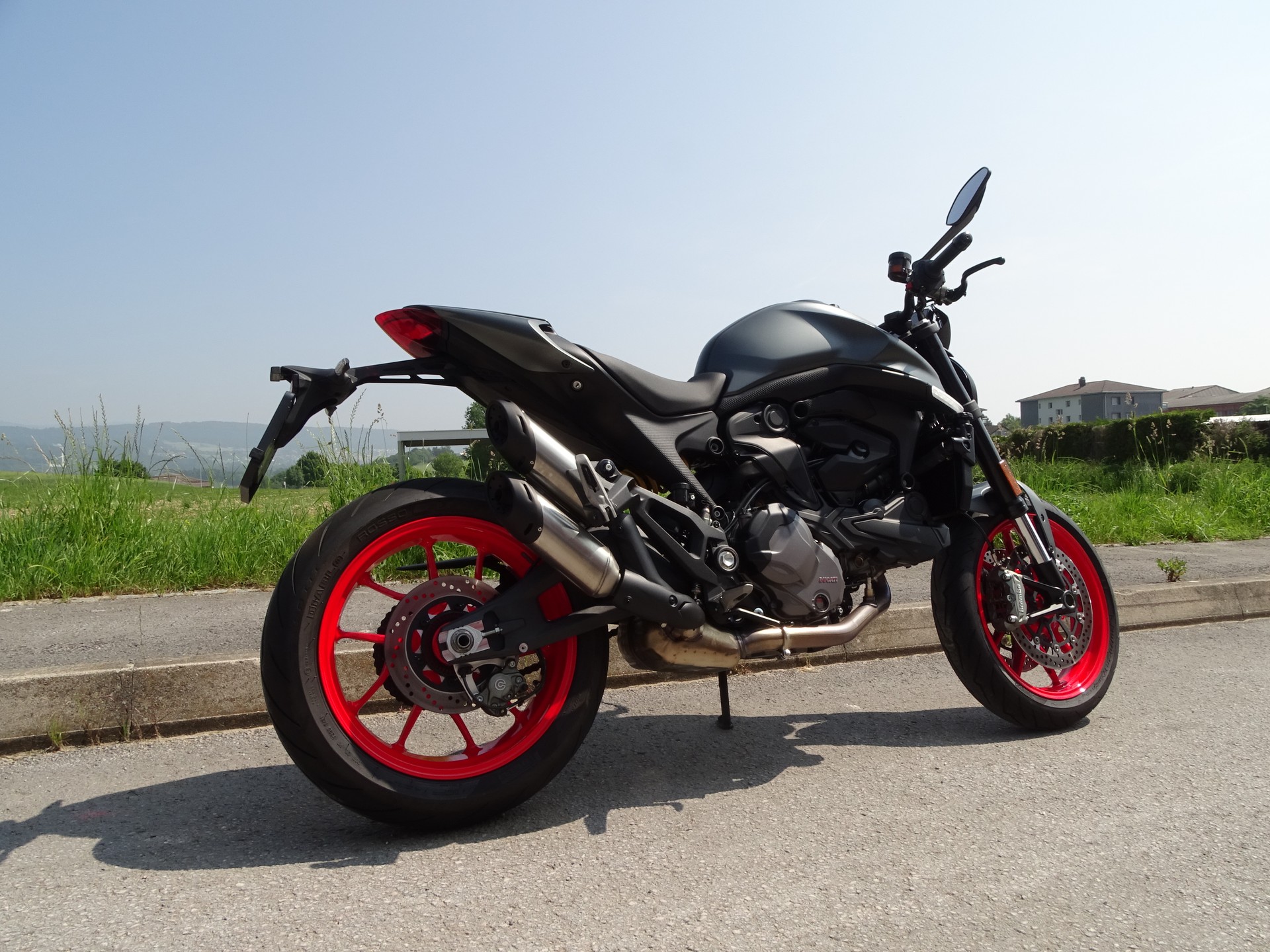 DUCATI Monster + 937-image-2