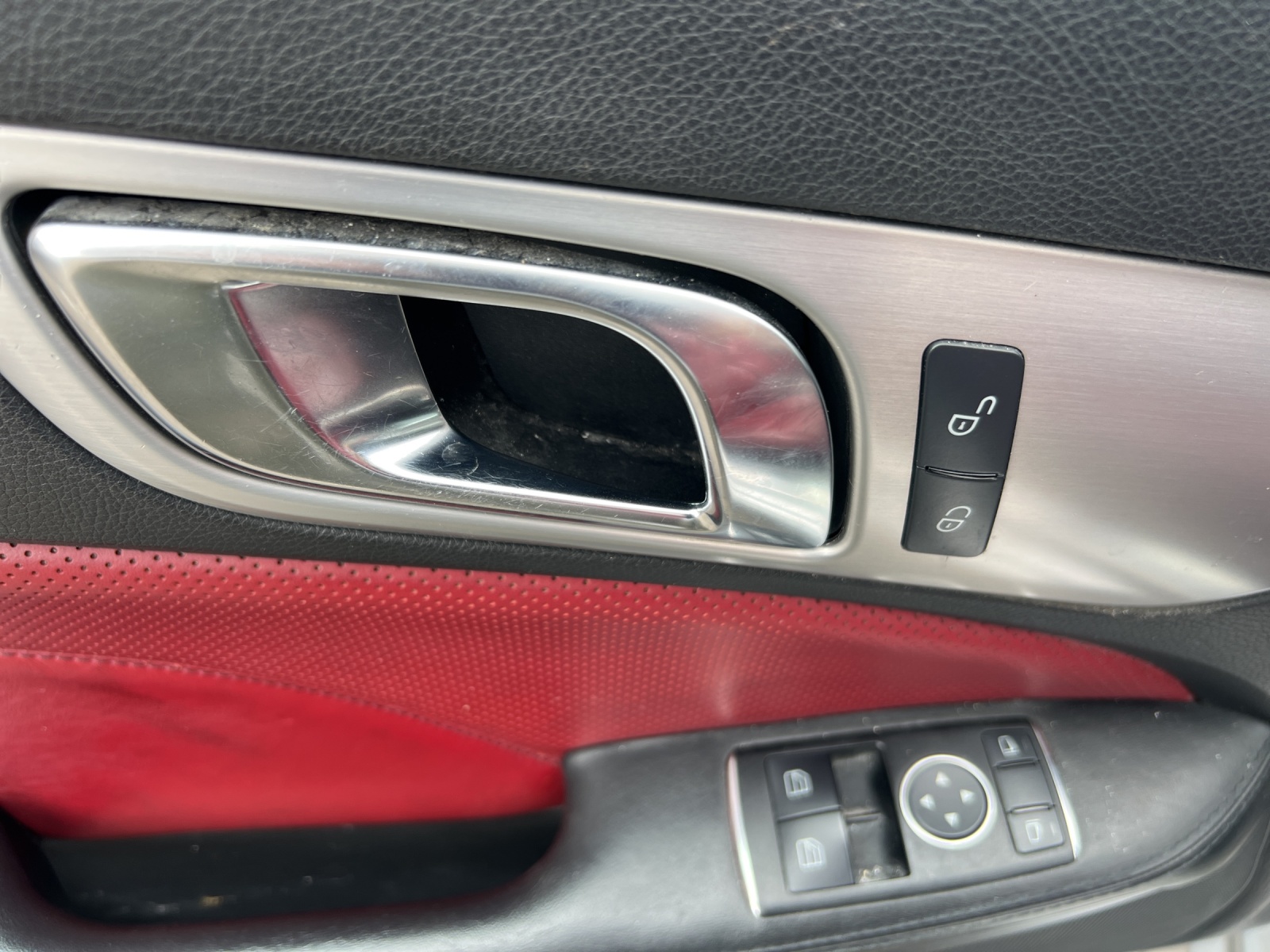 MERCEDES-BENZ SLK 200-image-15