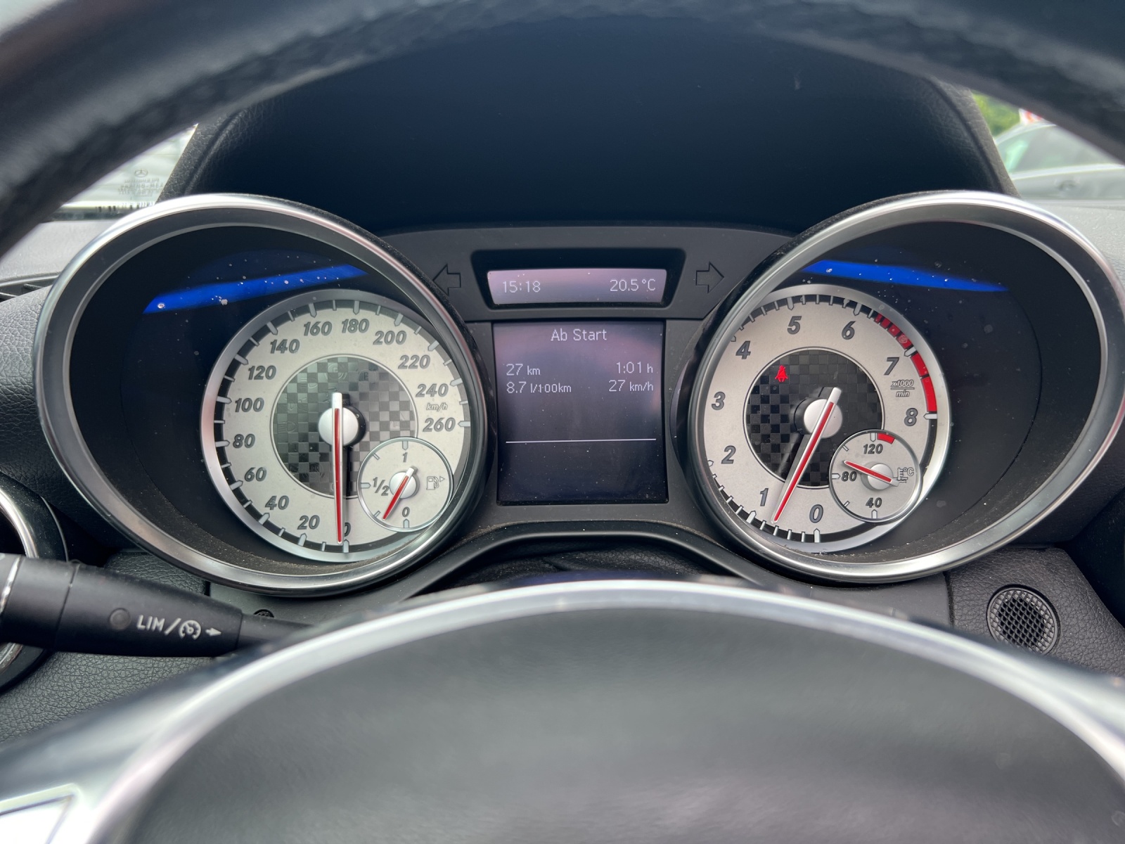 MERCEDES-BENZ SLK 200-image-17