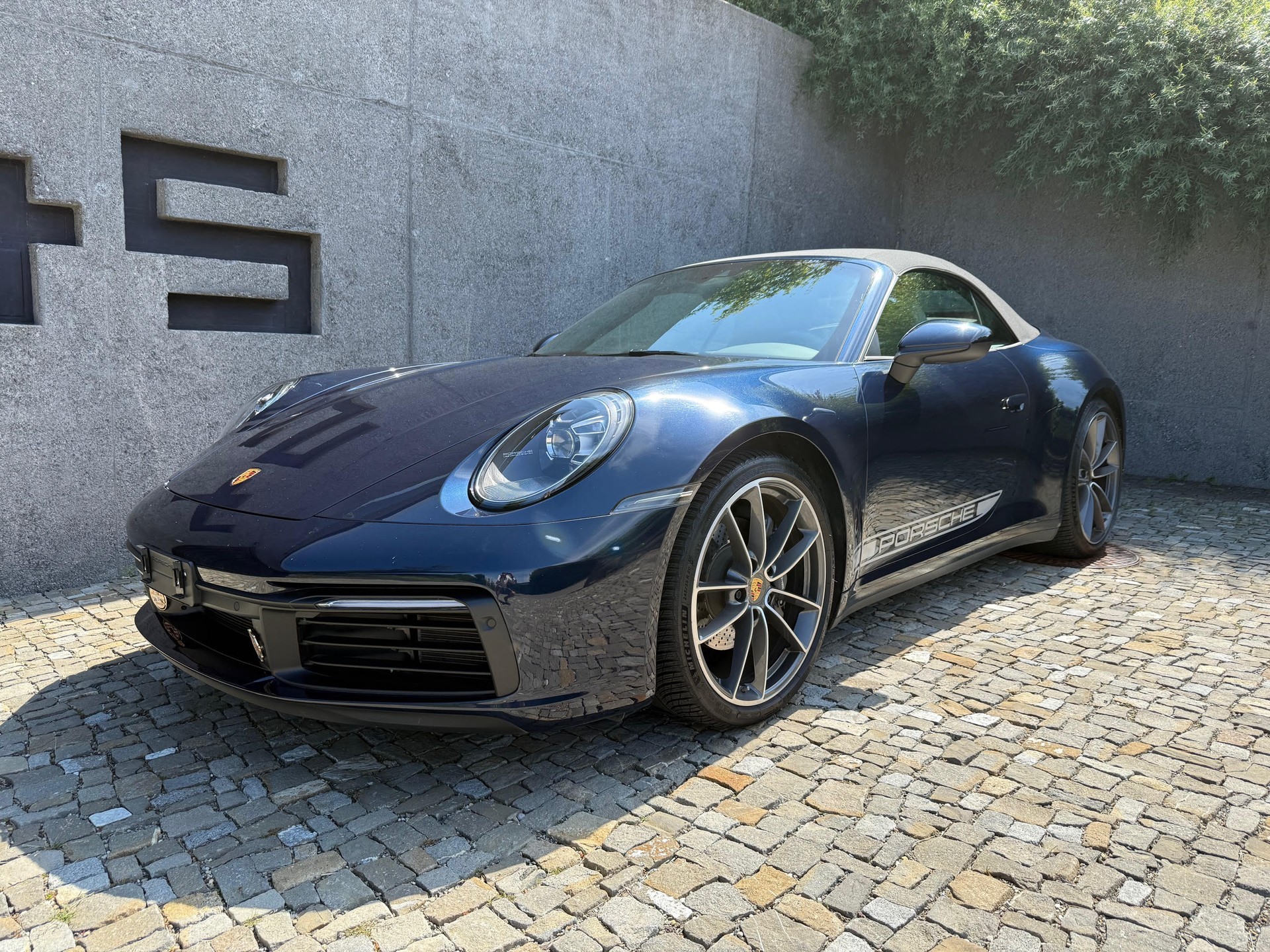 PORSCHE 911 Carrera 4 Cabriolet PDK-image-3
