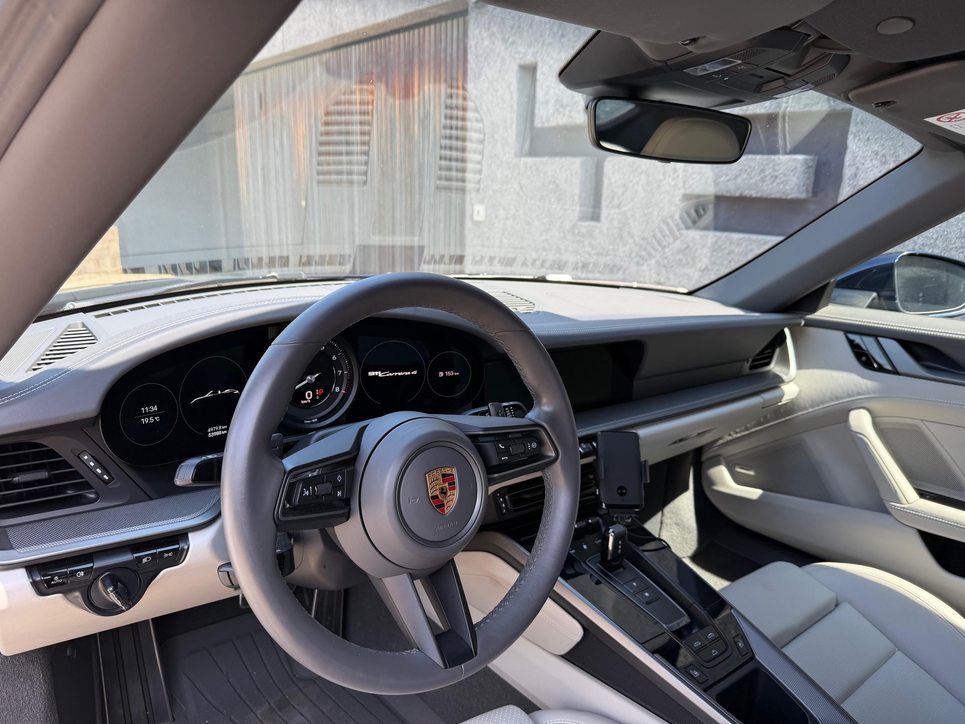 PORSCHE 911 Carrera 4 Cabriolet PDK-image-5