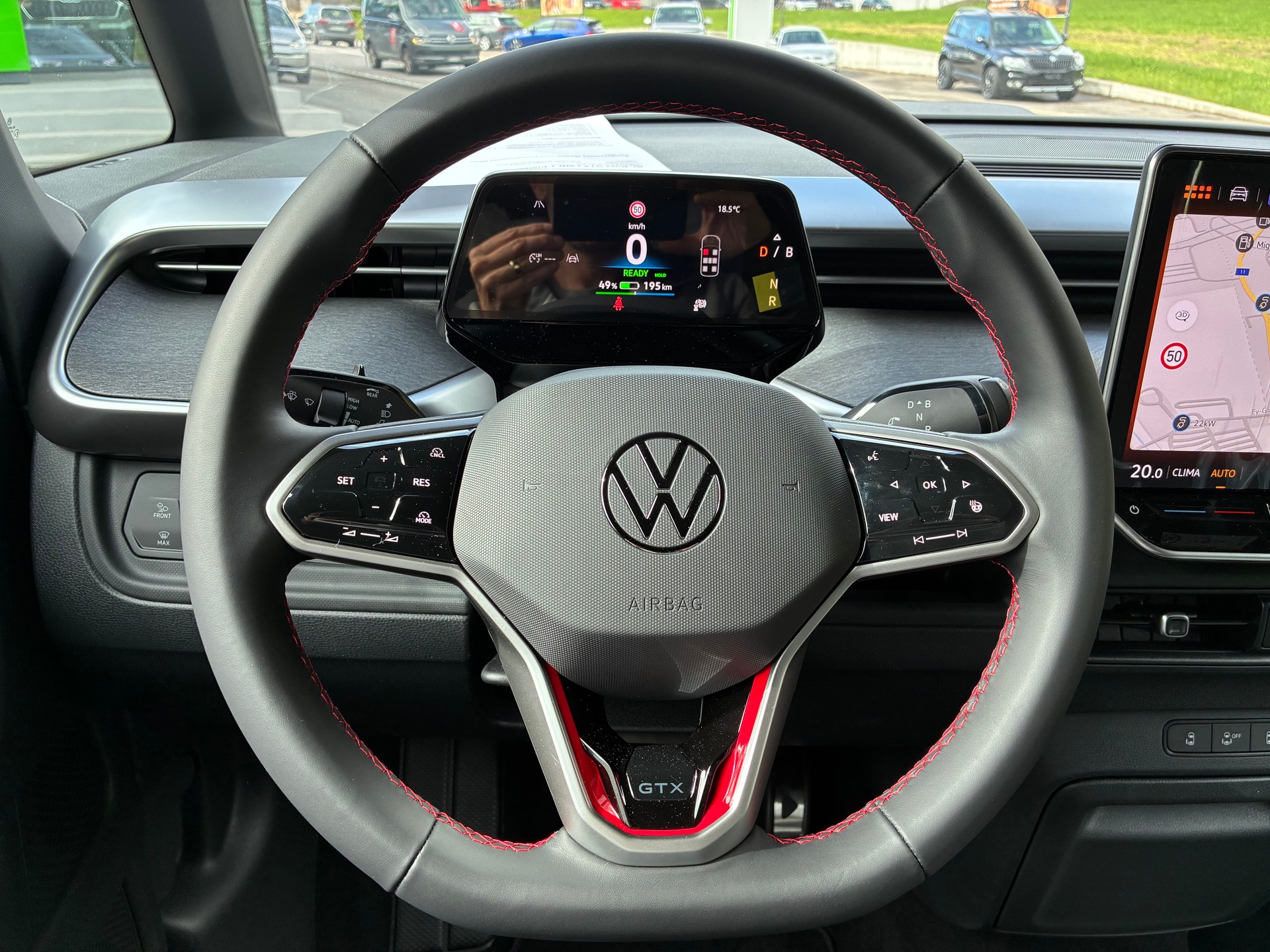 VW ID.Buzz LWB GTX 4 Motion-image-14