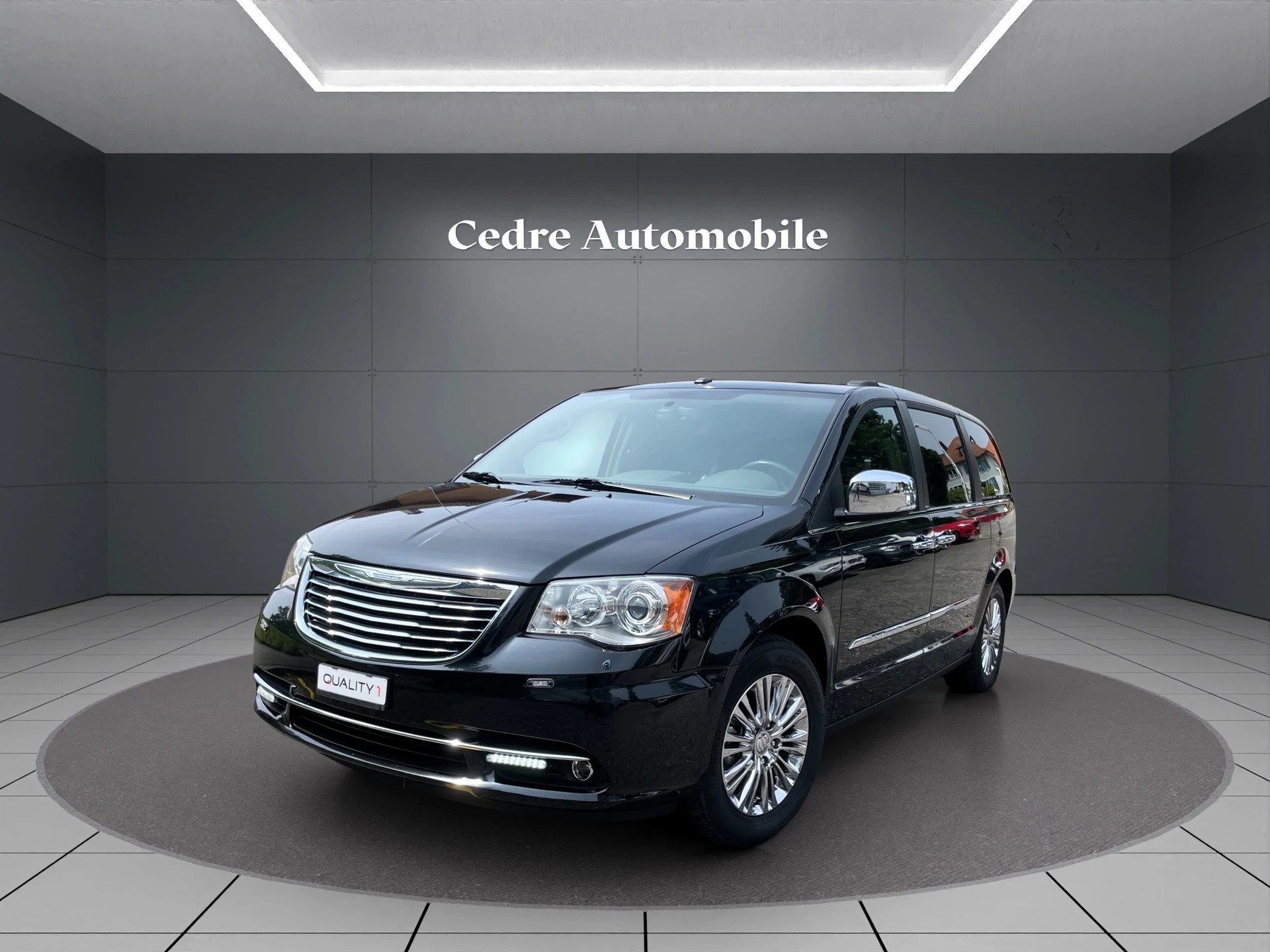 CHRYSLER TOWN COUNTRY LIMITED