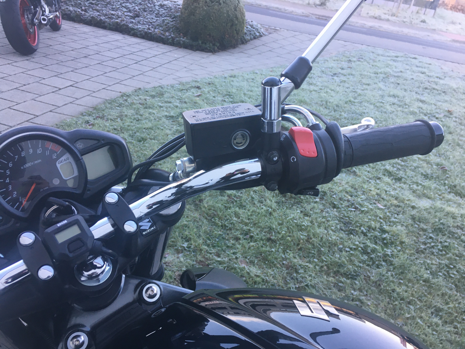 SUZUKI SFV 650 Gladius-showroom-element-2