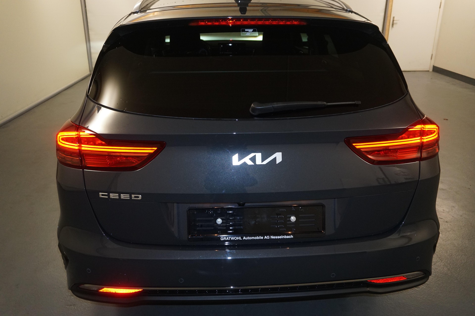 KIA Ceed SW 1.5 T-GDi Power DCT-image-4