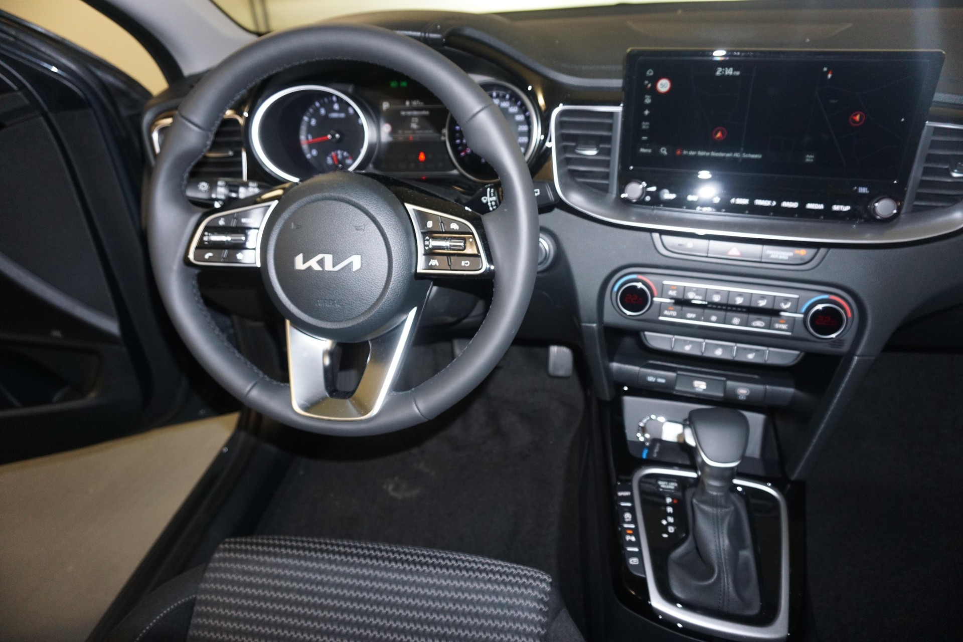 KIA Ceed SW 1.5 T-GDi Power DCT-image-9