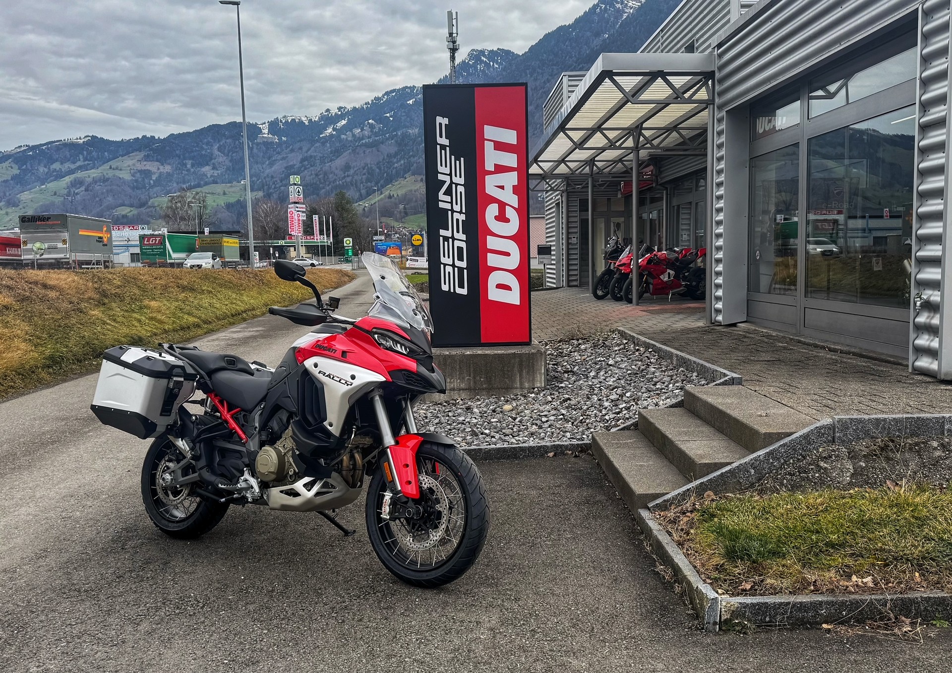 DUCATI Multistrada V4 Rally Adventure Travel&Radar