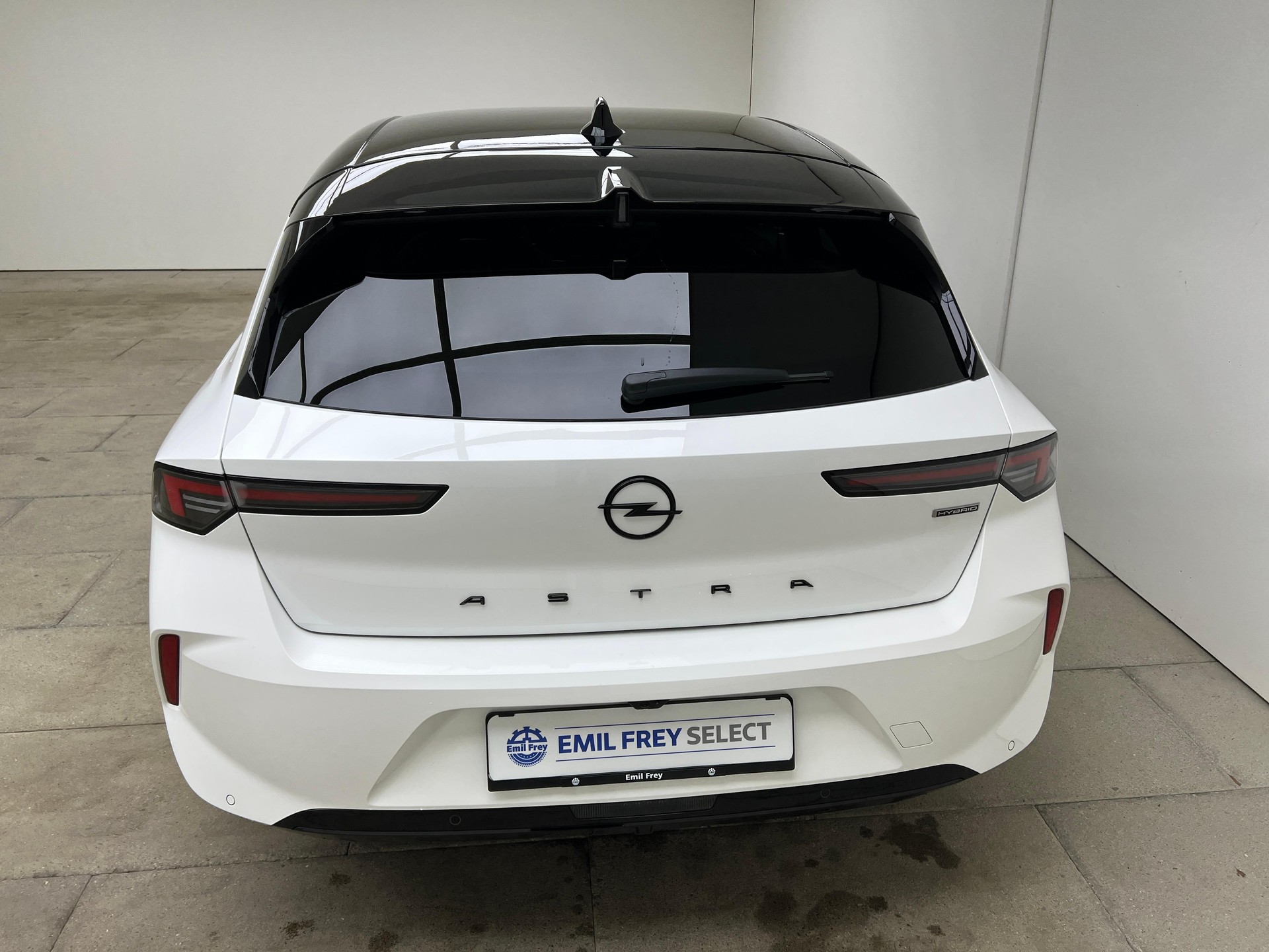 OPEL Astra 1.6 T PHEV 180 Swiss Plus / ab 3,99% Leasing bei Abschluss einer Protect Autoversicherung-image-4