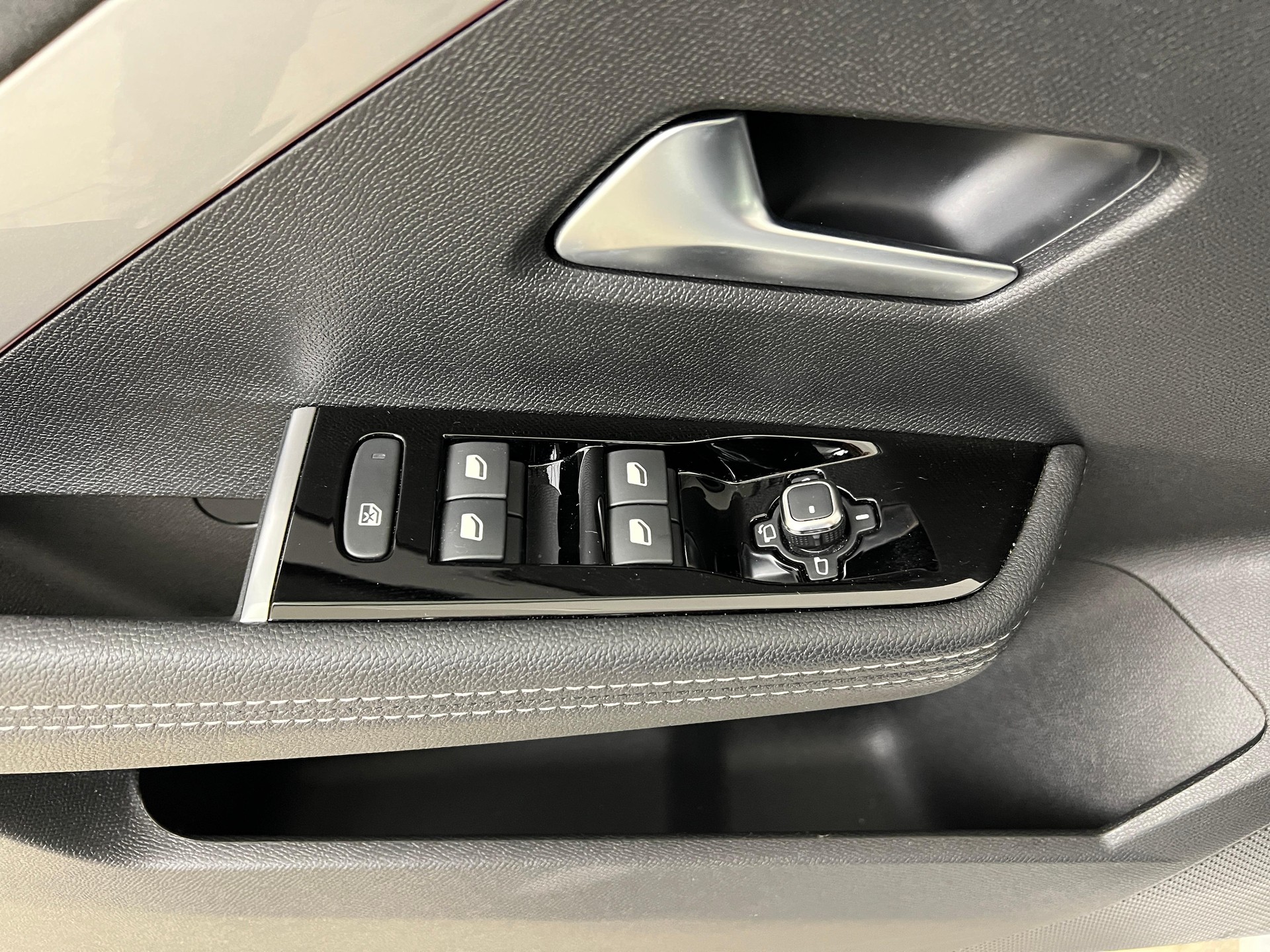 OPEL Astra 1.6 T PHEV 180 Swiss Plus / ab 3,99% Leasing bei Abschluss einer Protect Autoversicherung-image-14