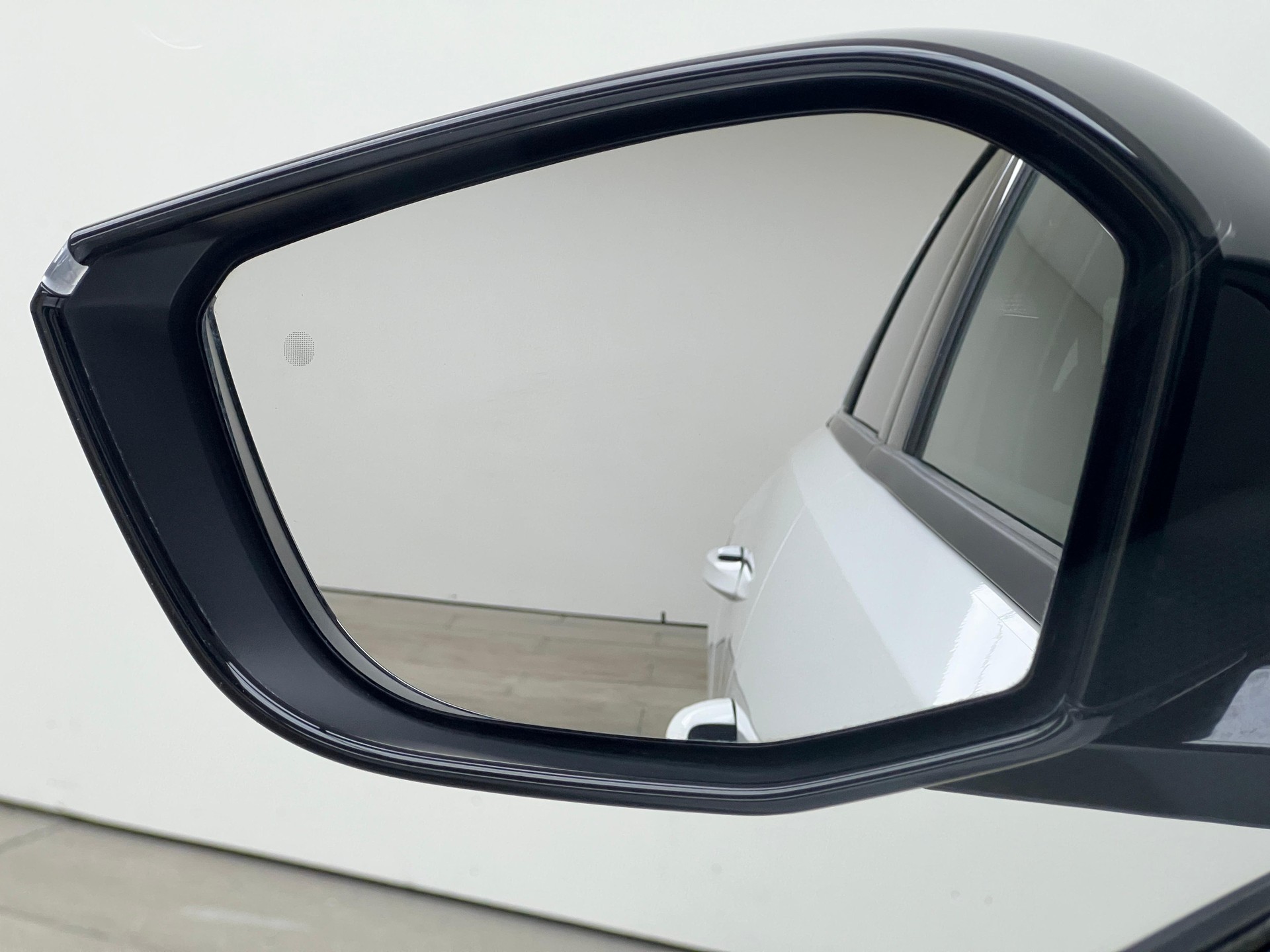 OPEL Astra 1.6 T PHEV 180 Swiss Plus / ab 3,99% Leasing bei Abschluss einer Protect Autoversicherung-image-17
