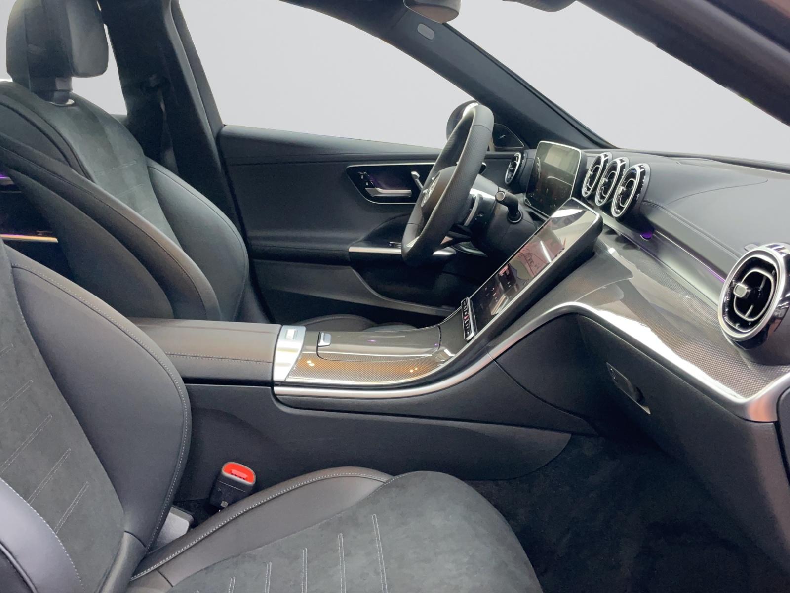MERCEDES-BENZ C 300 de 4MATIC Limousine AMG Line-image-6