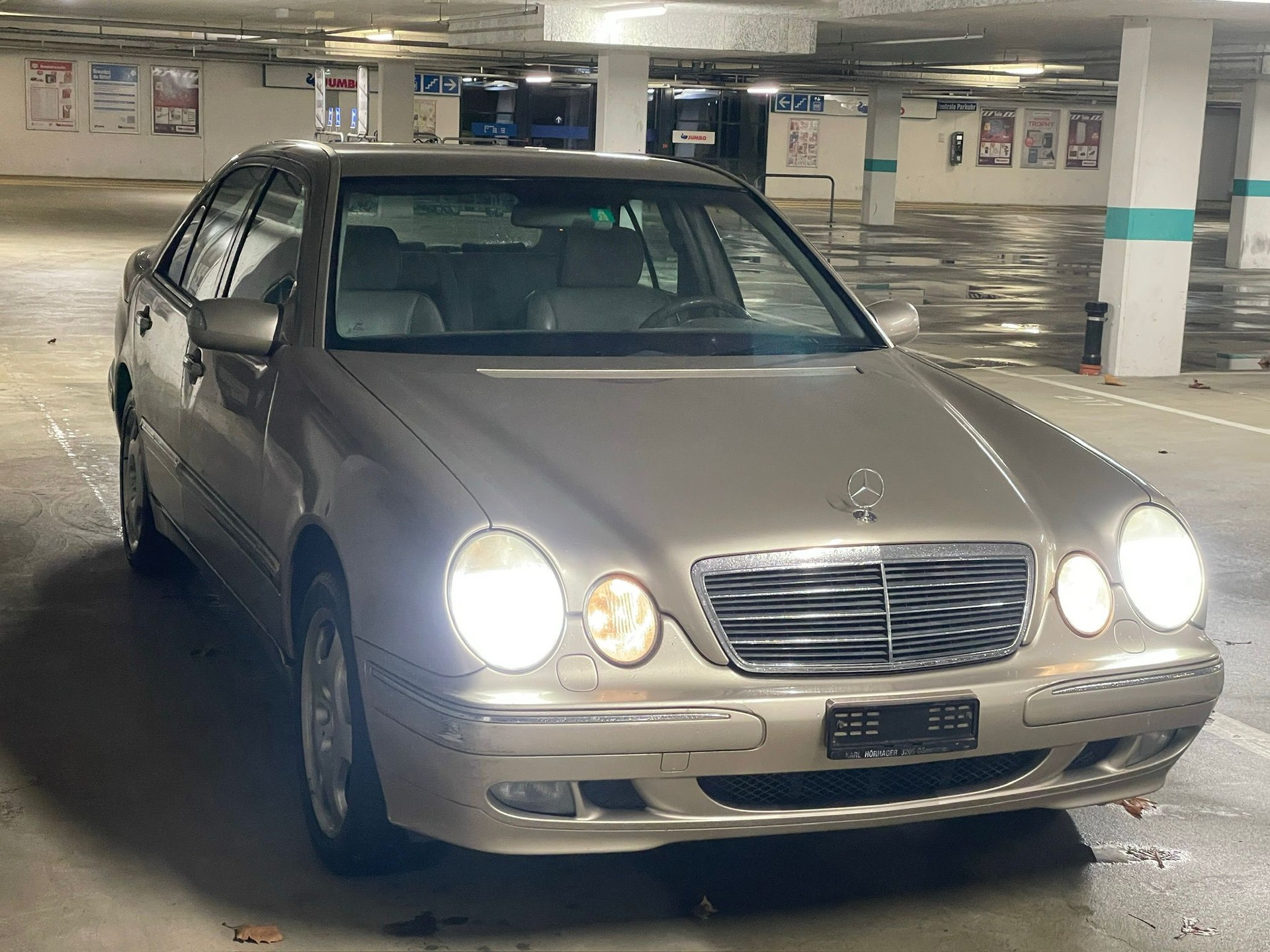 MERCEDES-BENZ E 320 Elégance 4-Matic Automatic-image-4