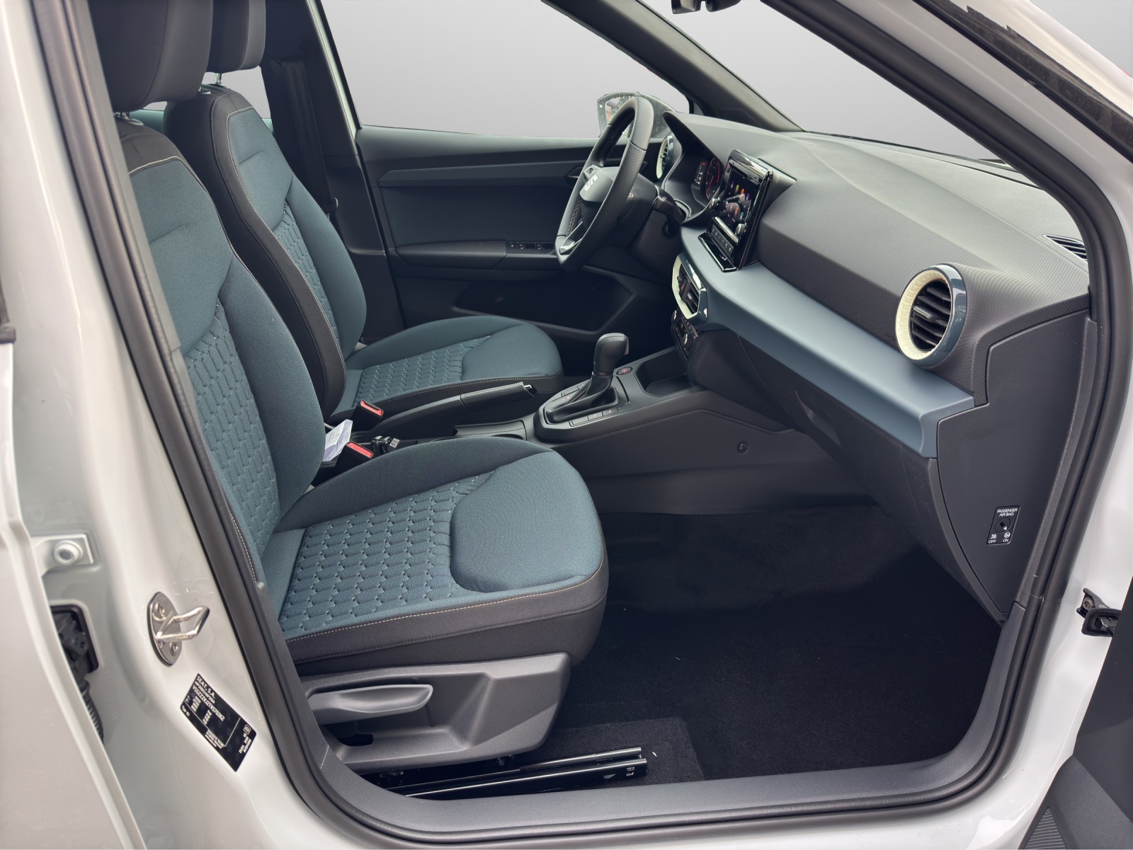 SEAT Arona 1.0 TSI 115 Style DSG-image-7