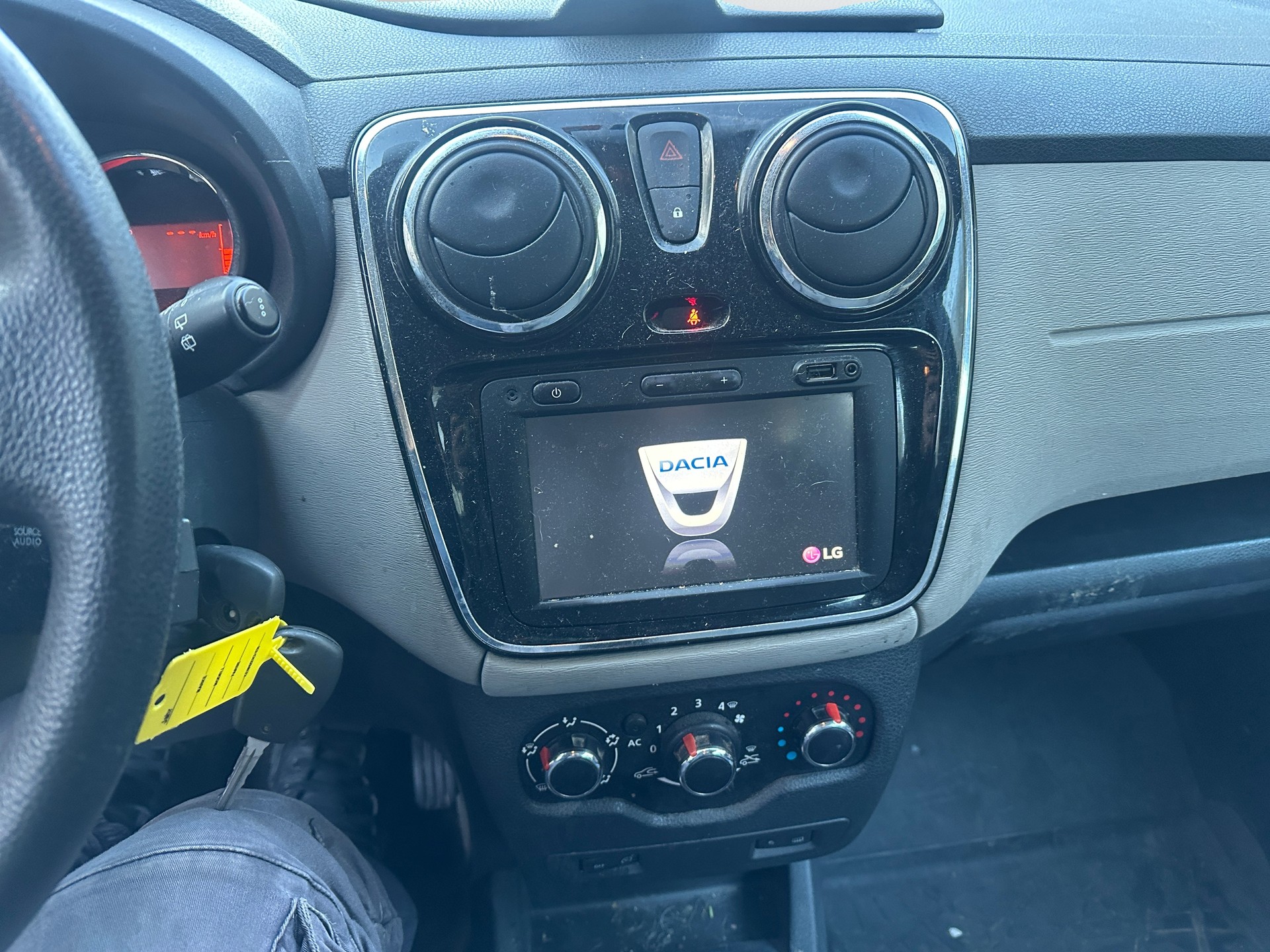 DACIA Lodgy 1.2 Turbo Ambiance 7PL-image-12