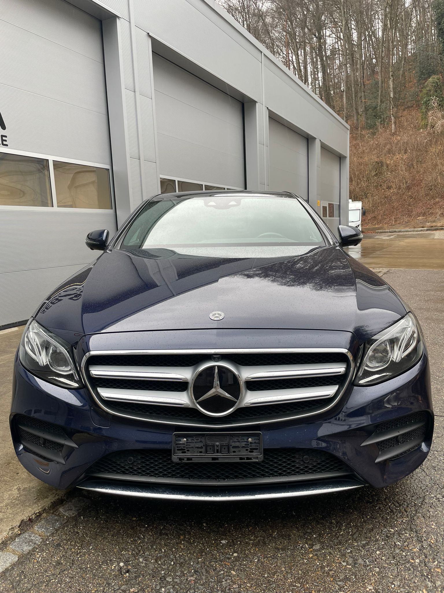 MERCEDES-BENZ E 350 d AMG Line 4Matic 9G-Tronic-image-1