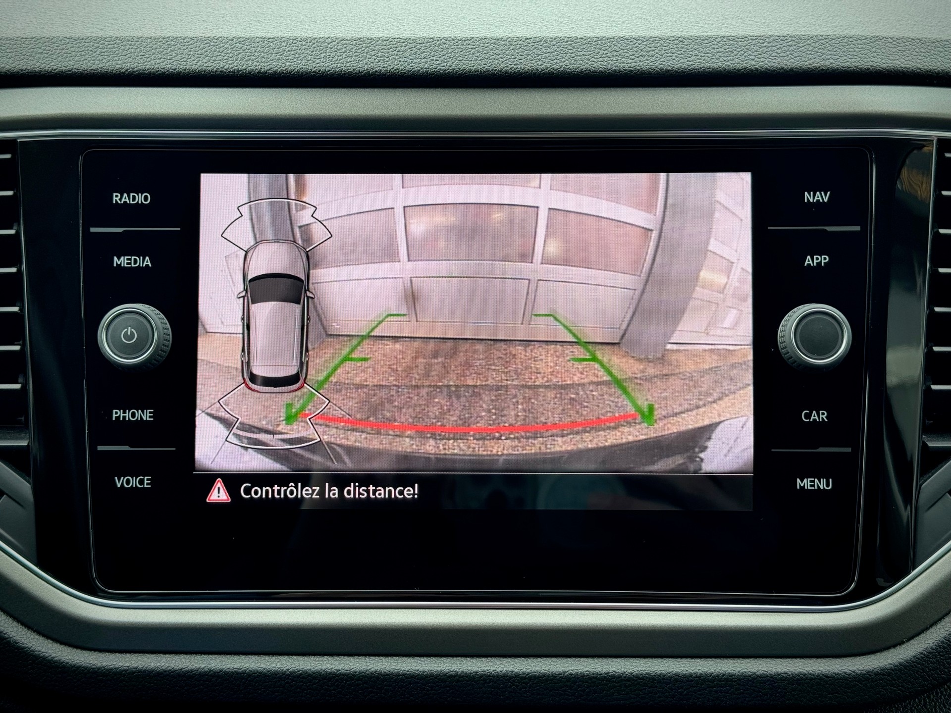 VW T-Roc 1.5 TSI EVO Advance Selection DSG - Véhicule Suisse (CH)-image-9