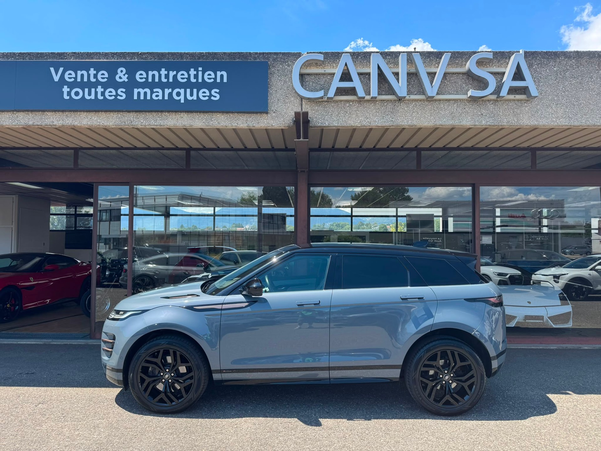 LAND ROVER Range Rover Evoque R-Dynamic D 180 First Edition AT9-image-0