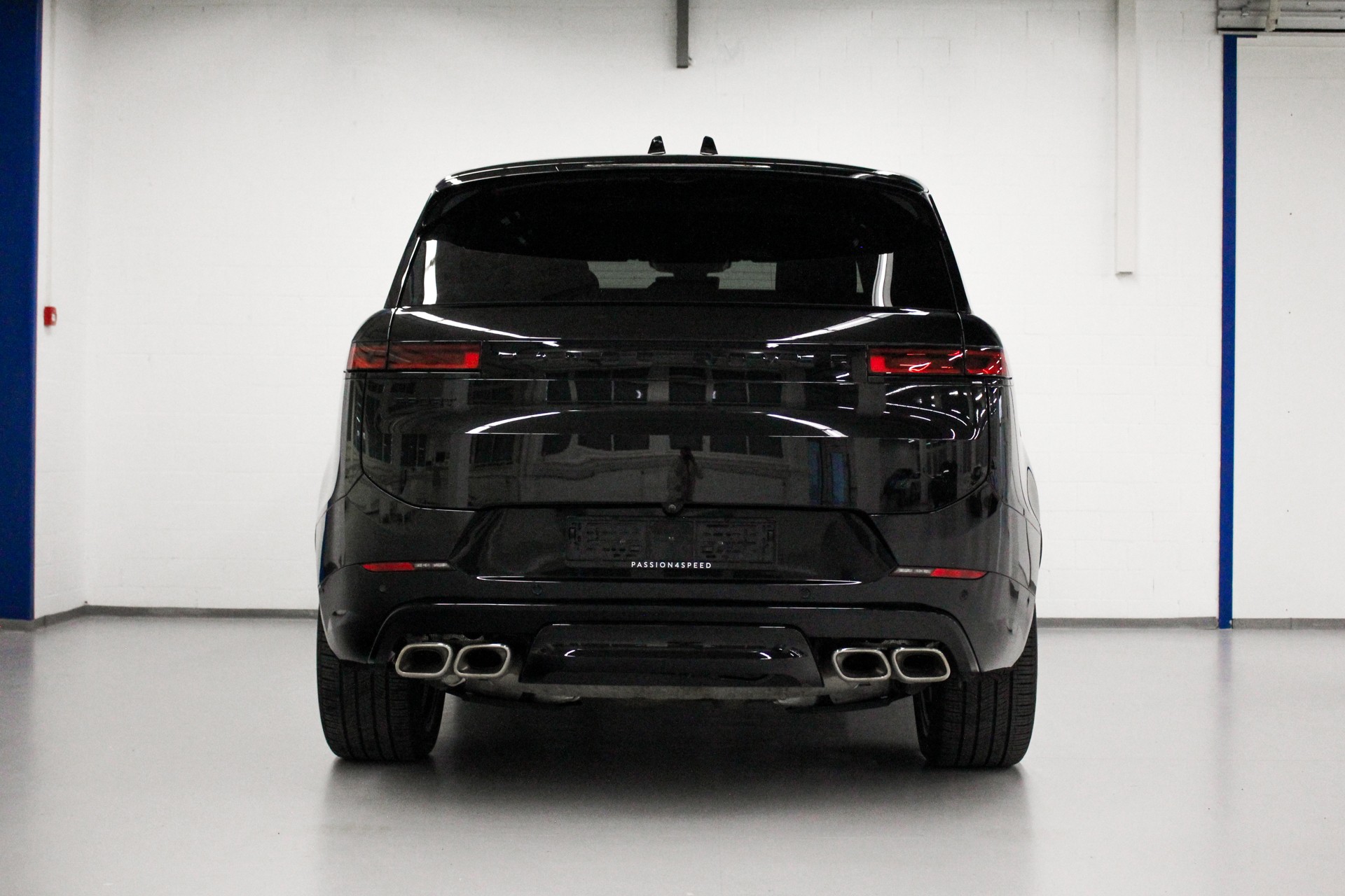 LAND ROVER Range Rover Sport P530 4.4 V8 Autobiography Automatic-showroom-element-3