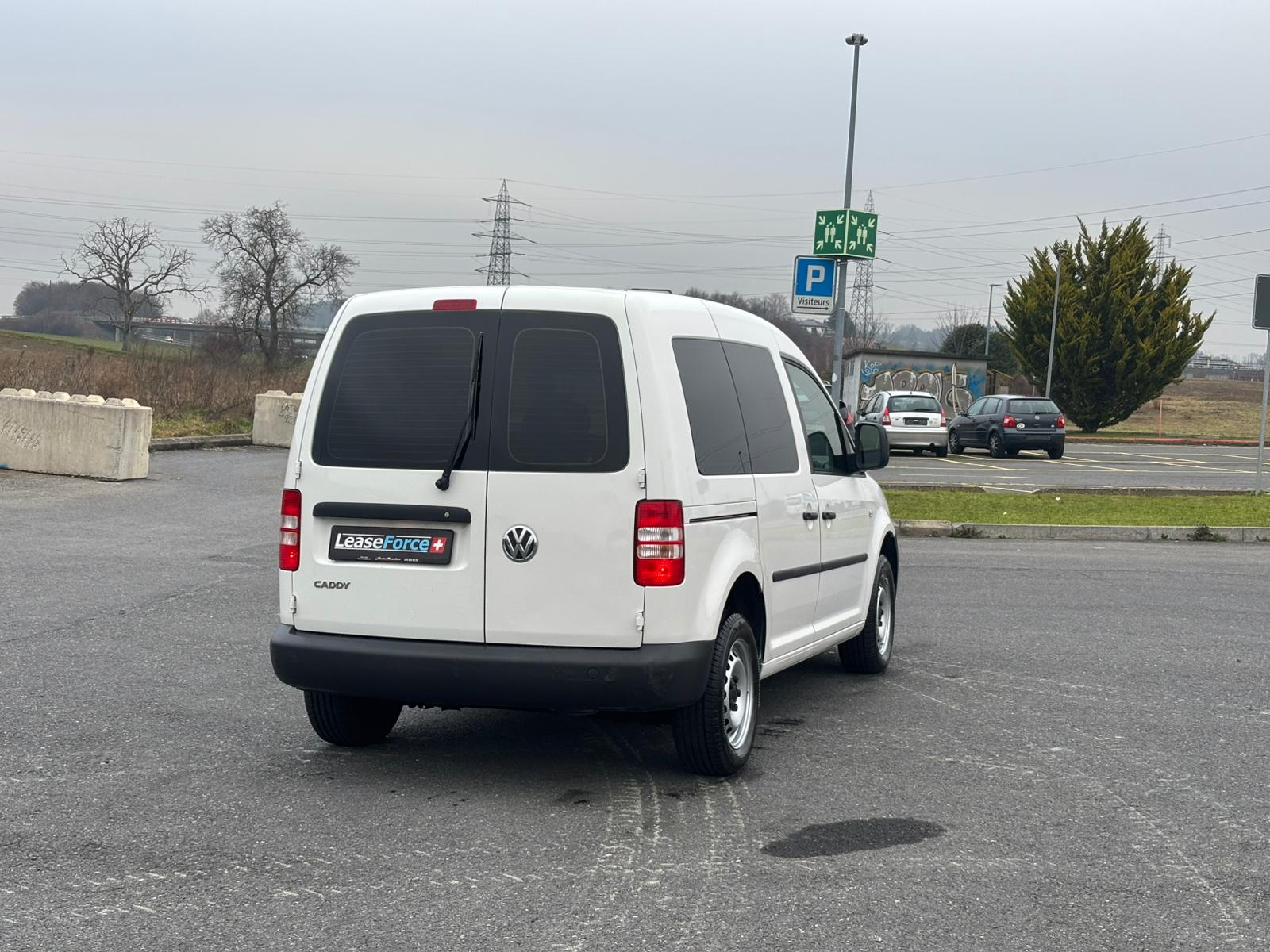 VW Caddy 1.6 TDI BlueMotion Technology DSG-image-10