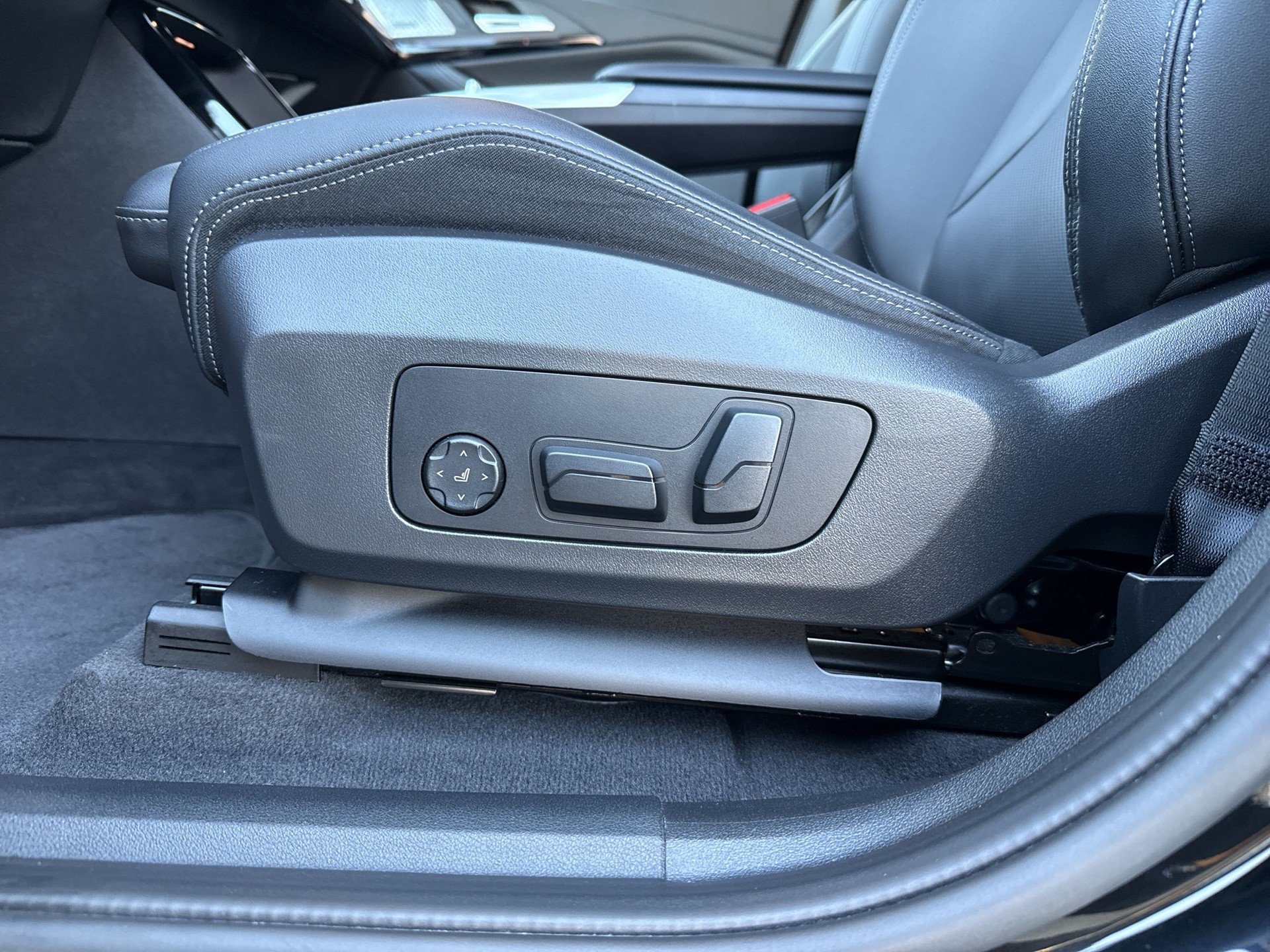 BMW 225e xDrive Active Tourer M Sport-image-19