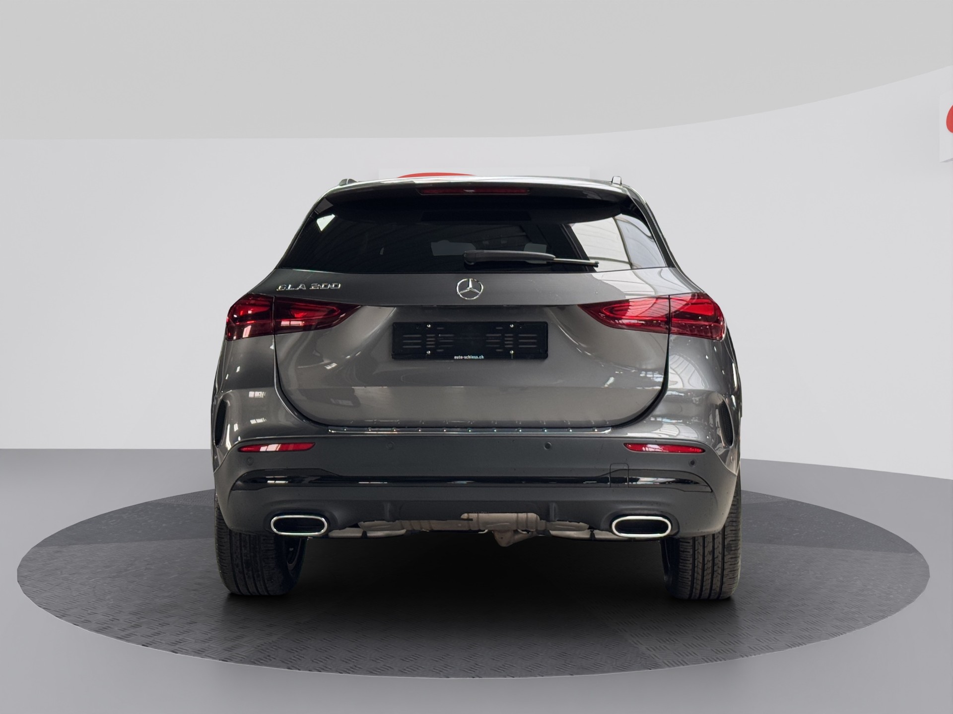 MERCEDES-BENZ GLA 200 AMG Line Night 7G-DCT-image-3