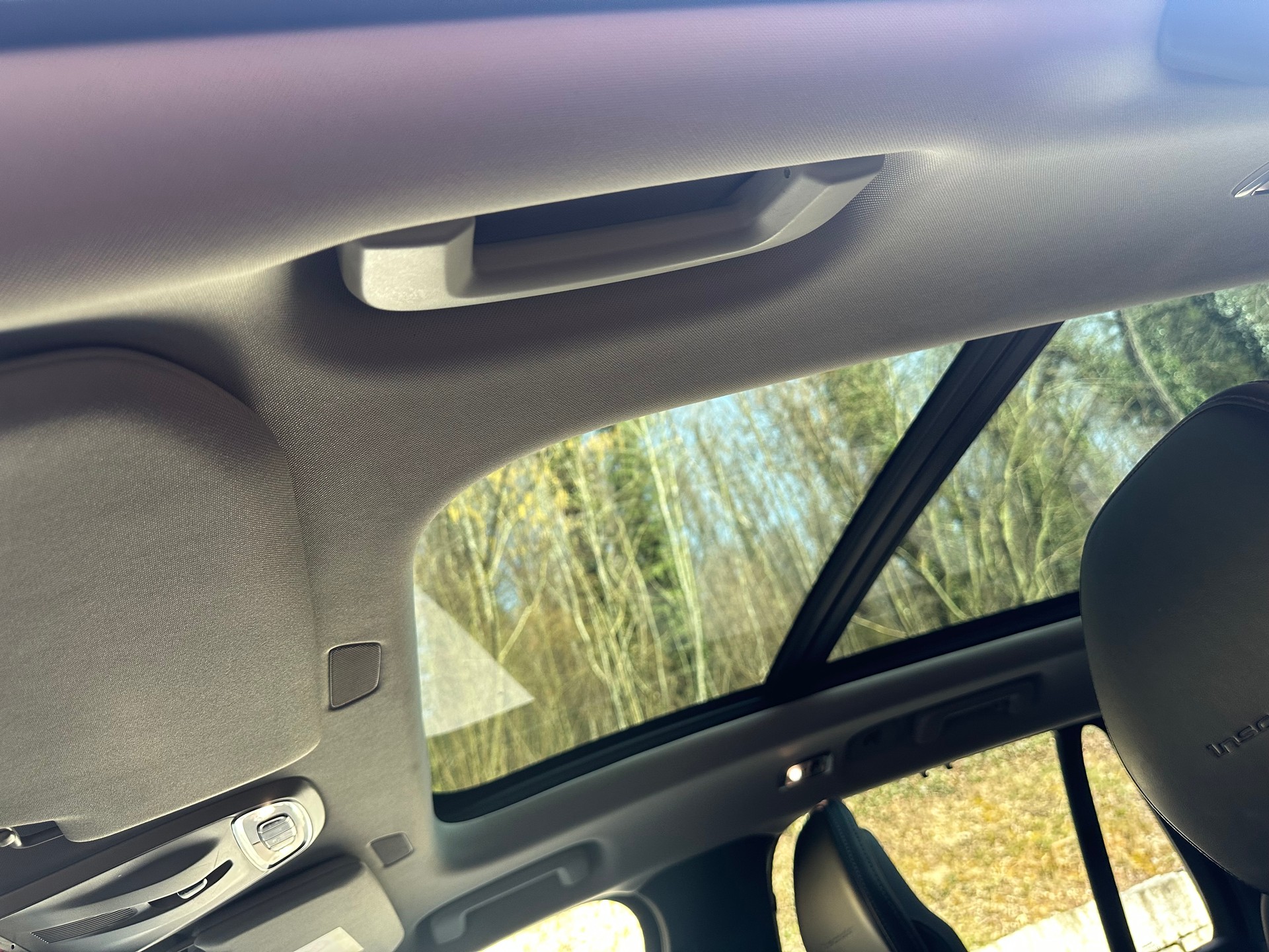 VOLVO XC90-image-17