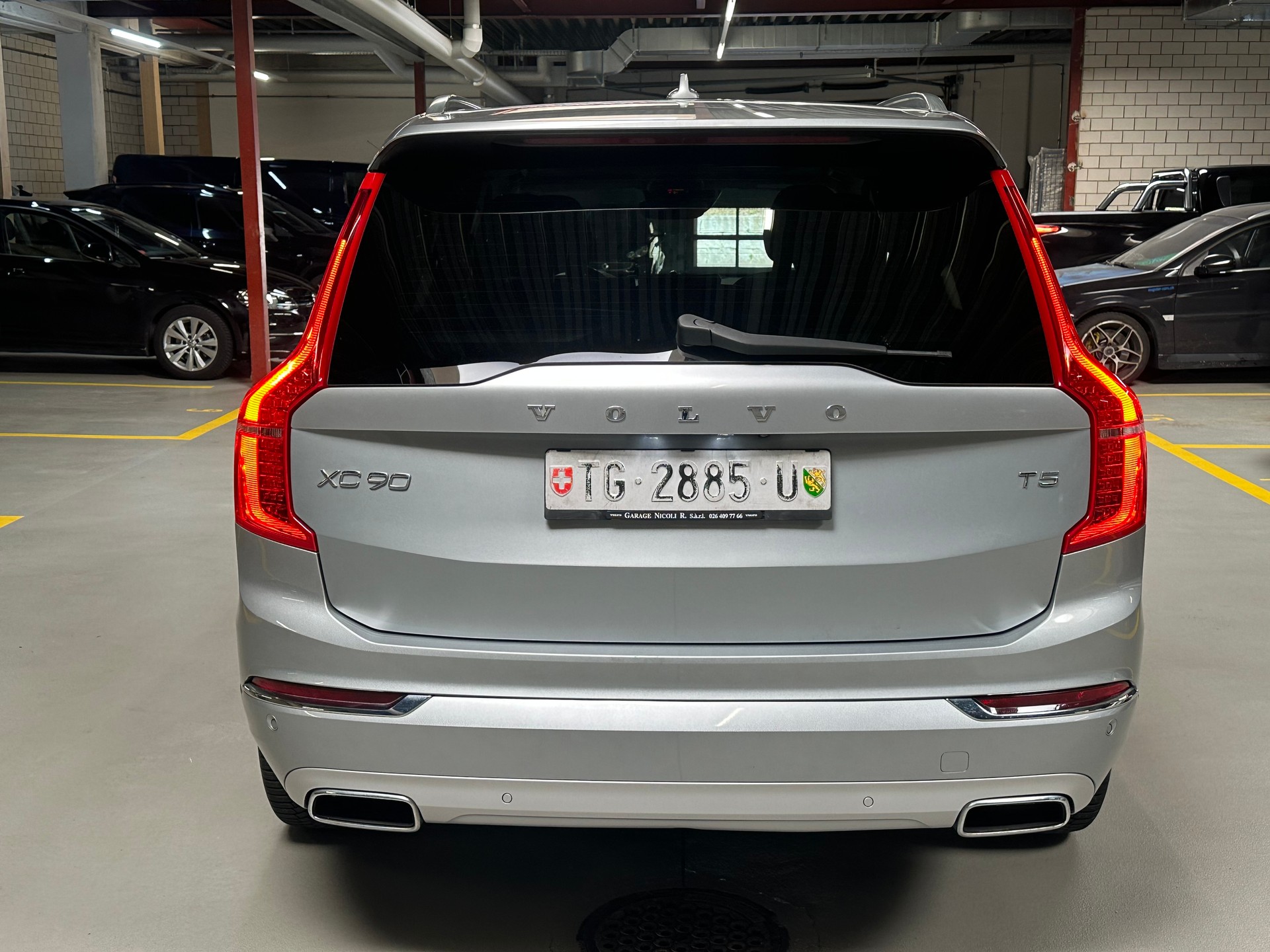 VOLVO XC90-image-6