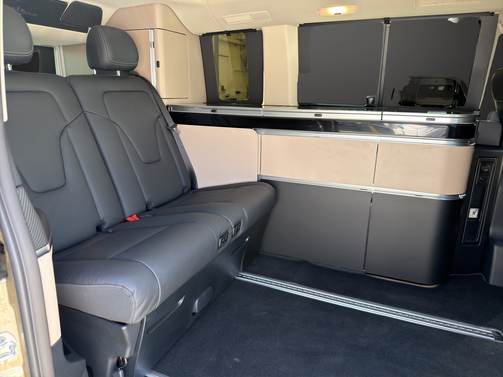 MERCEDES-BENZ Marco Polo 300 d 4M Automat-image-10