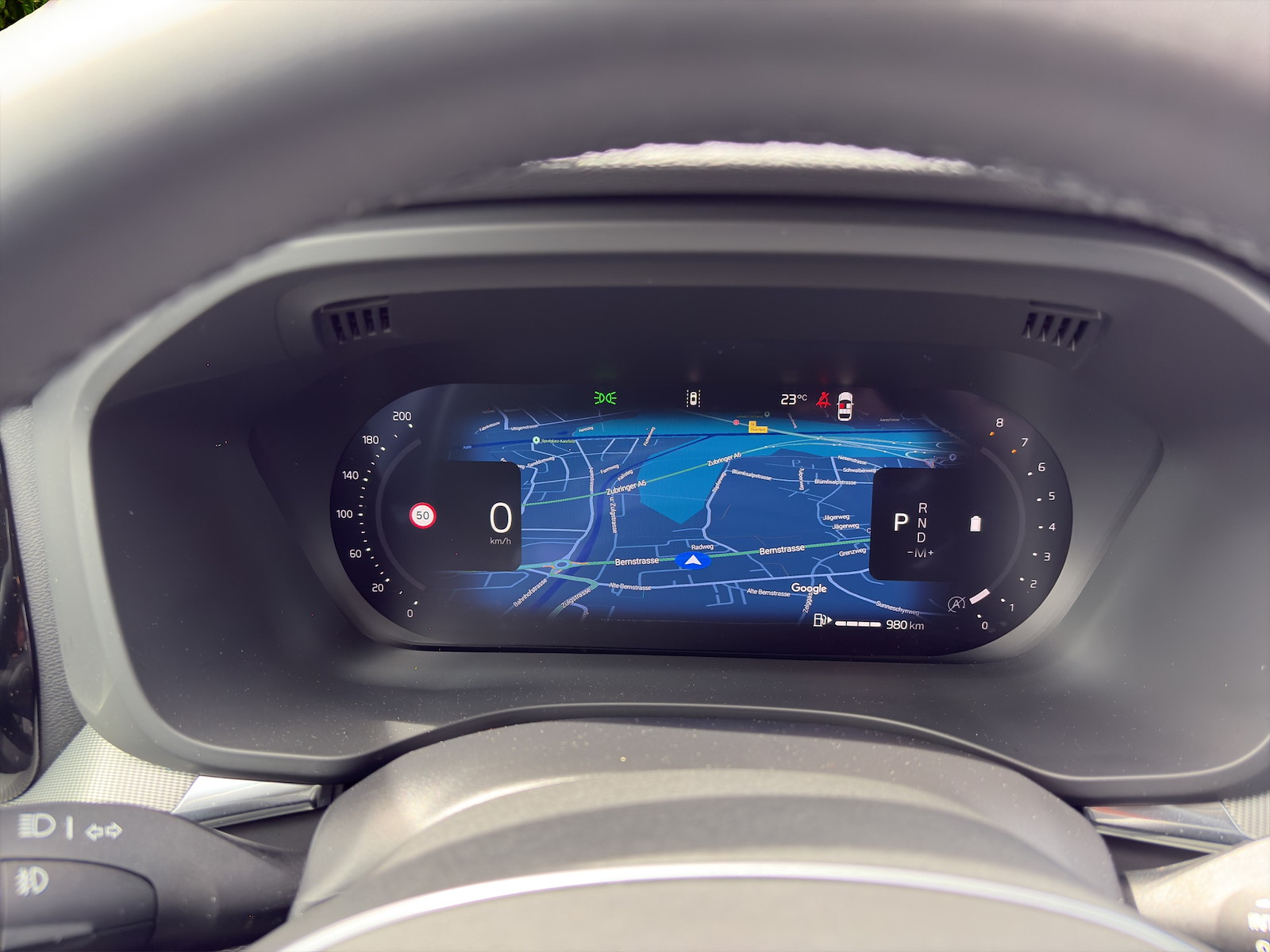 VOLVO XC60 2.0 B5 MH Plus Dark AWD-image-12