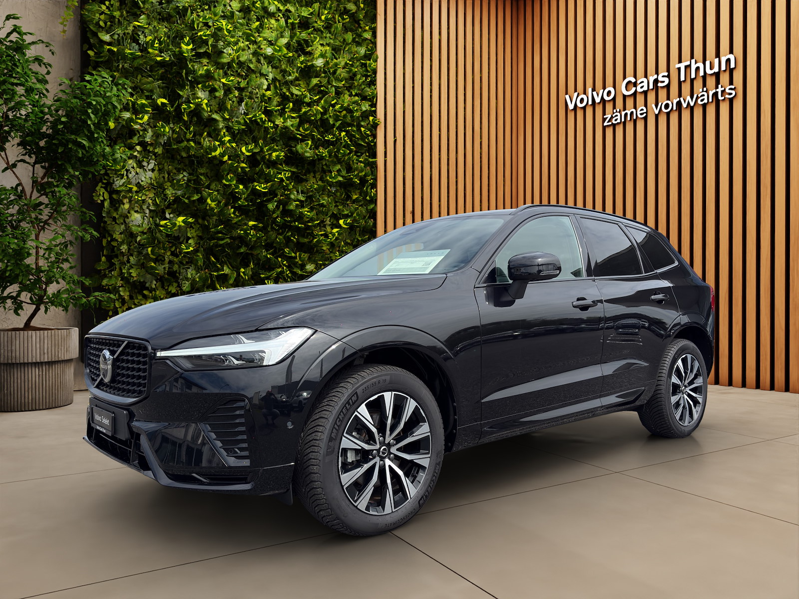 VOLVO XC60 2.0 B5 MH Plus Dark AWD-image-0
