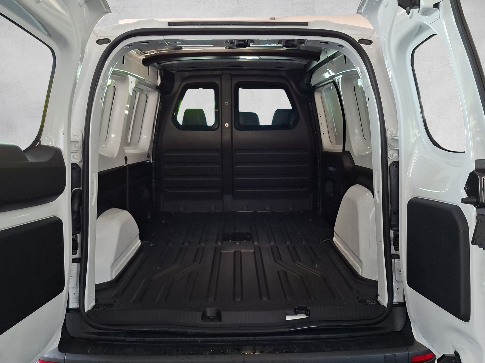 NISSAN Townstar Kaw. 2.2 t L2 EV45 22 kw N-Connecta-image-14