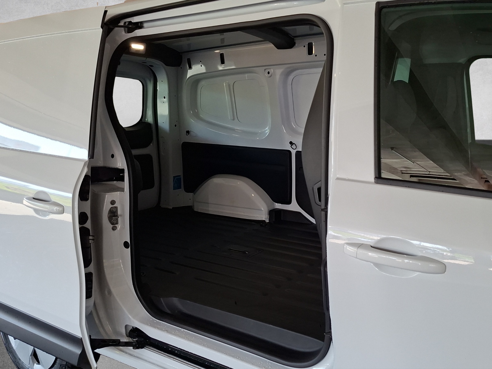 NISSAN Townstar Kaw. 2.2 t L2 EV45 22 kw N-Connecta-image-13