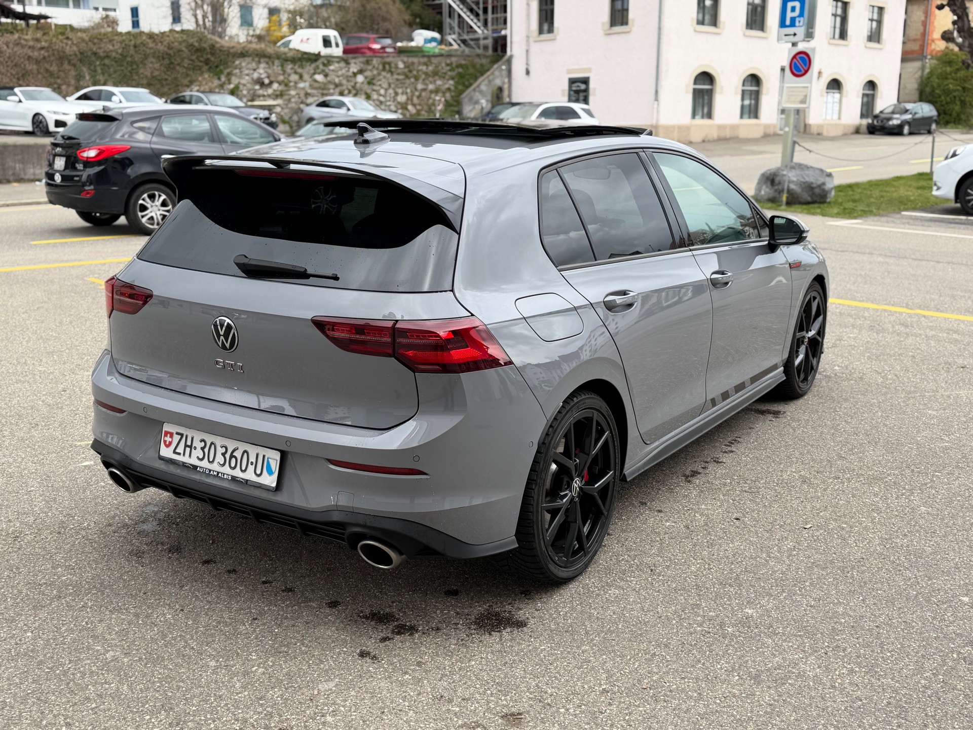 VW Golf 2.0 TSI GTI Clubsport DSG-image-4