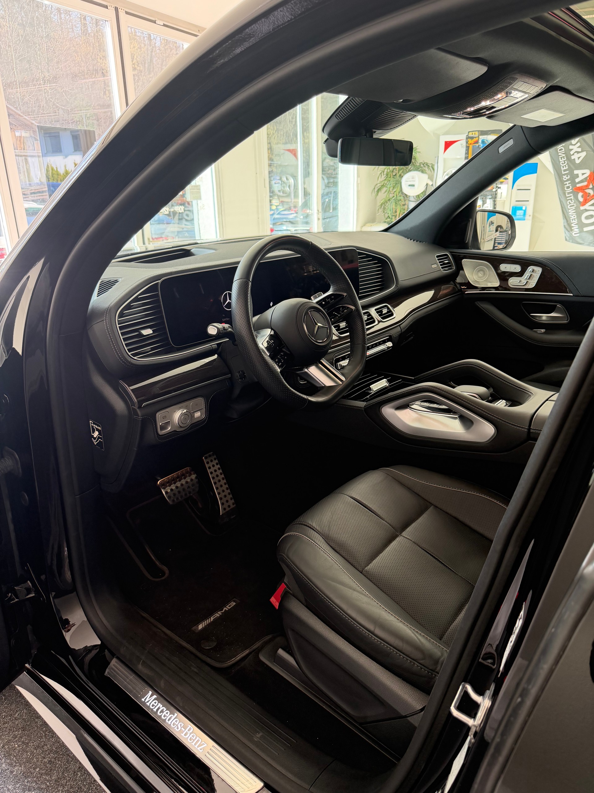 MERCEDES-BENZ GLS 450 AMG Line 4matic-image-7