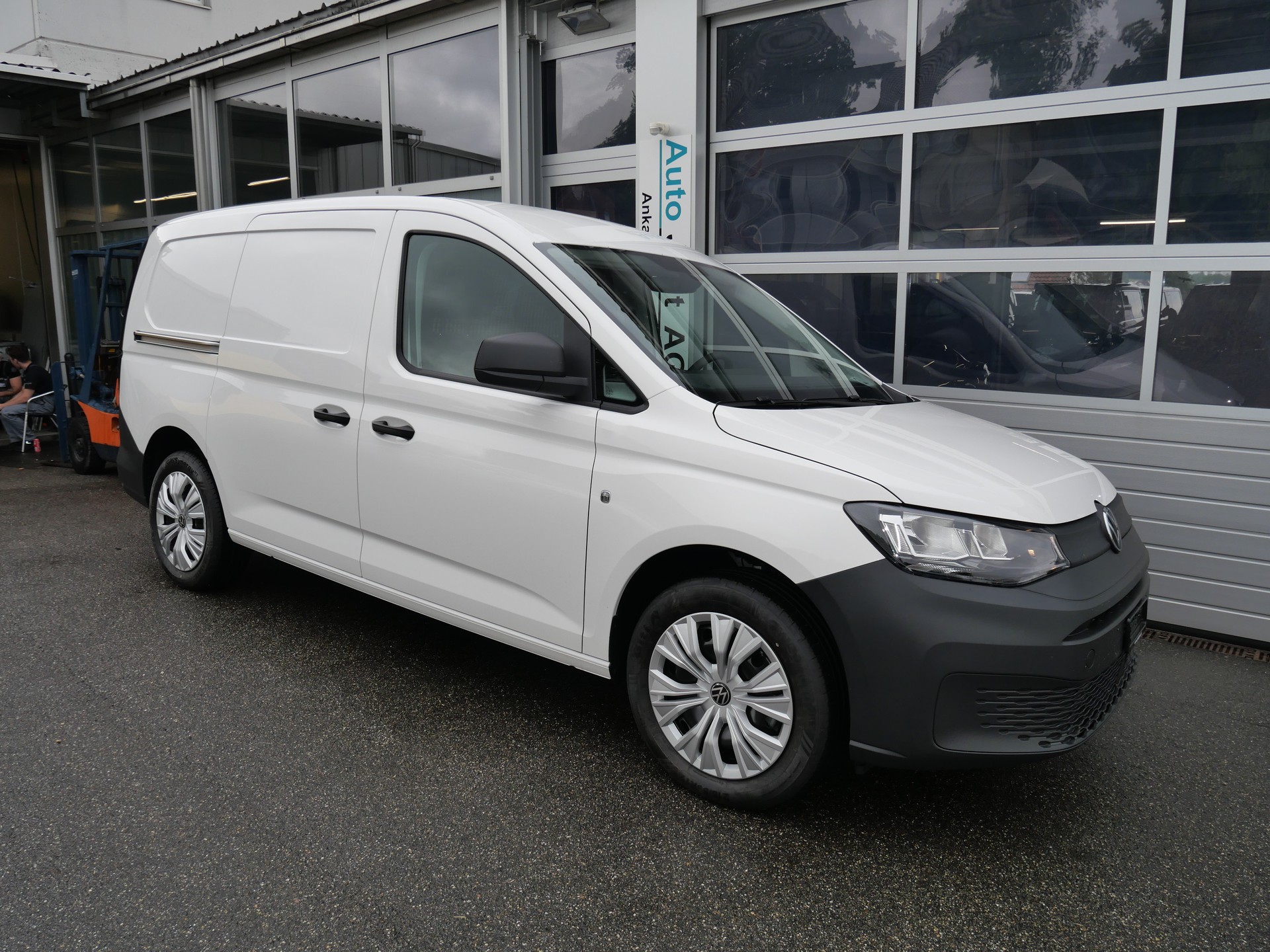 VW Caddy Cargo 2.0TDI Maxi 4Motion *AHK, 5 J. Garantie*-showroom-element-2
