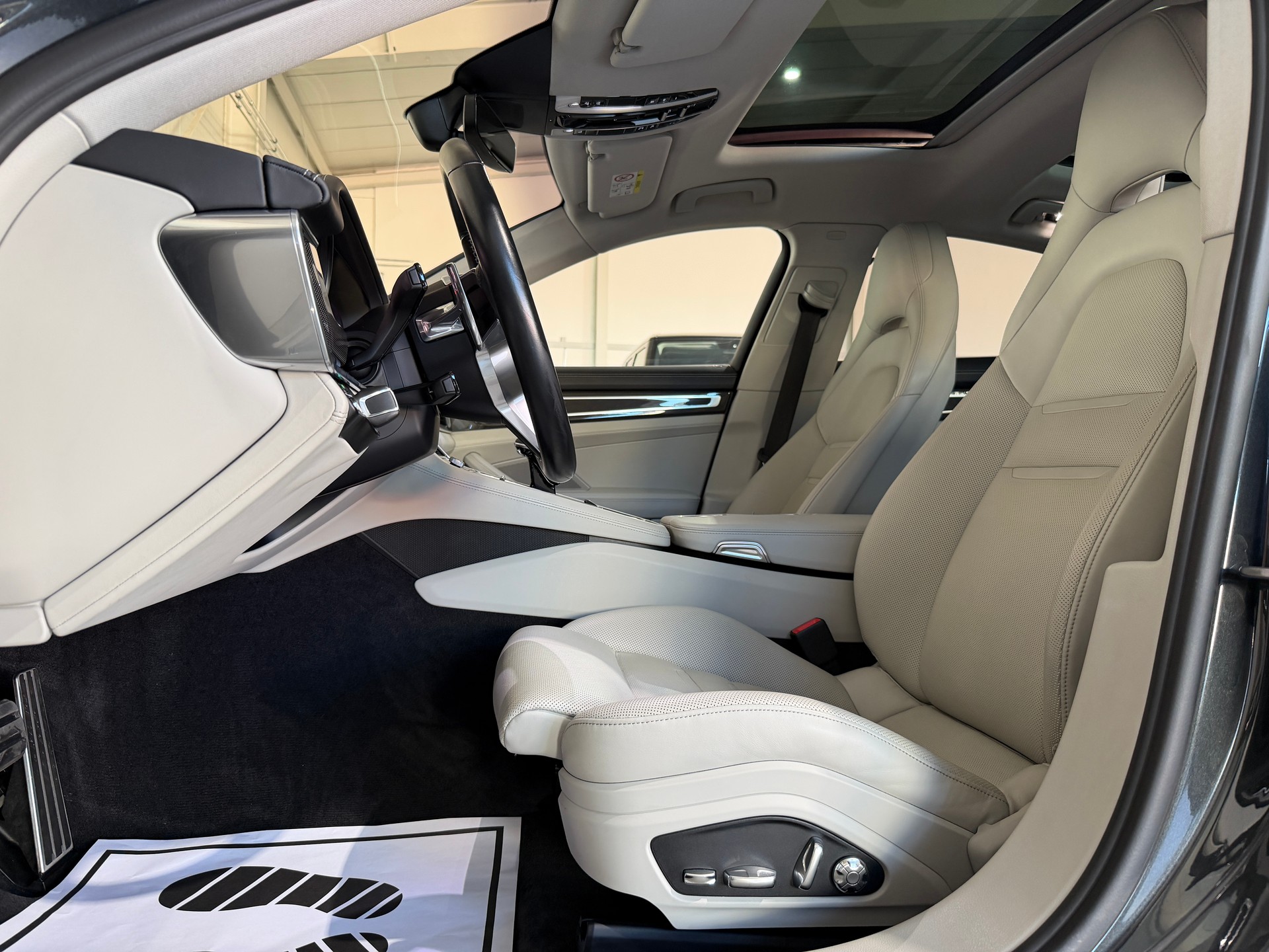 PORSCHE Panamera 4S PDK (CH) Vollausstattung-image-18