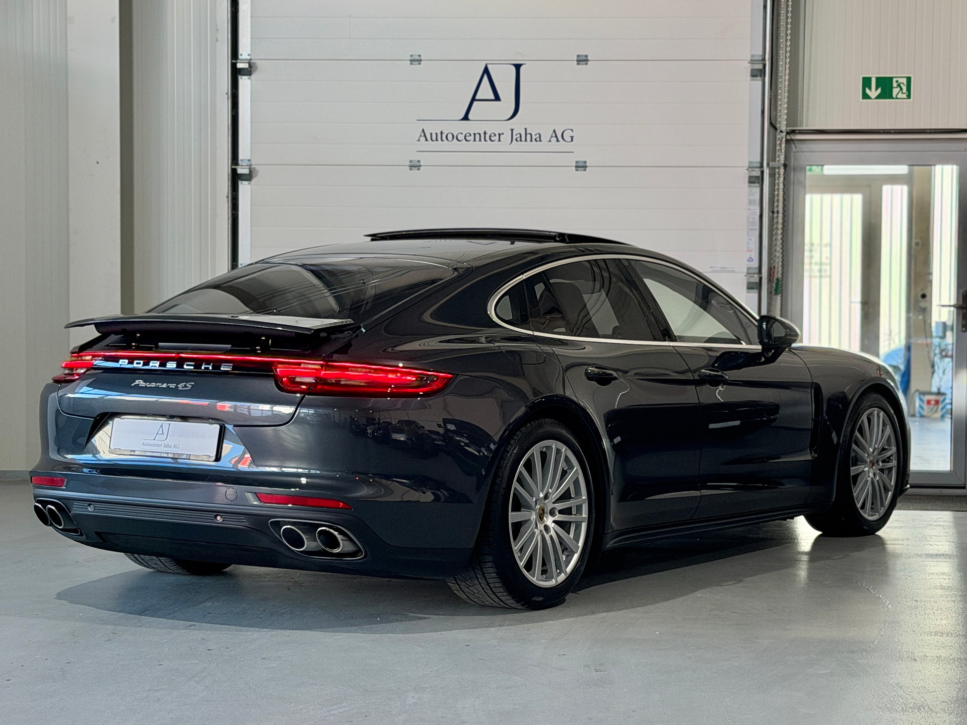 PORSCHE Panamera 4S PDK (CH) Vollausstattung-image-6