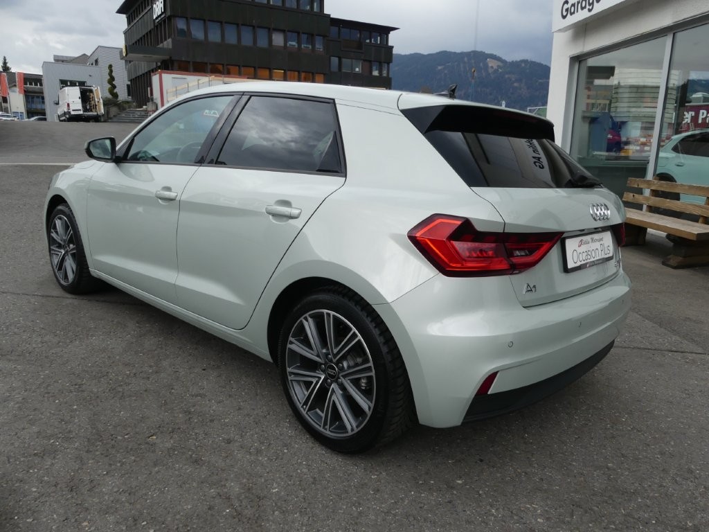 AUDI A1 Sportback 30 TFSI Attraction S-tronic-image-1