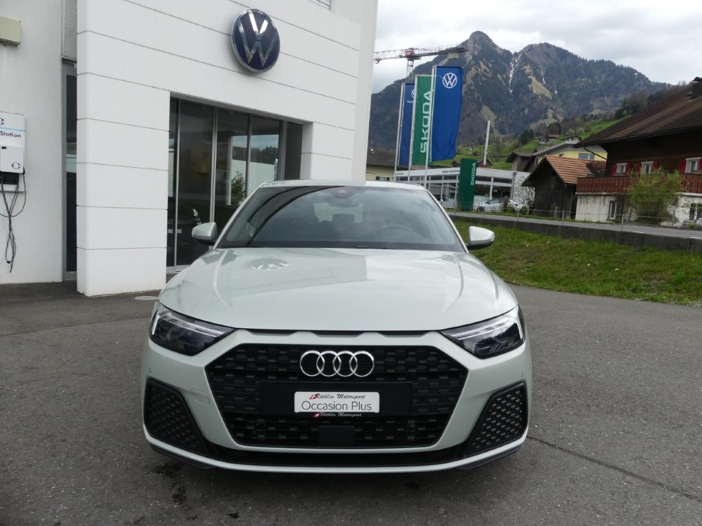 AUDI A1 Sportback 30 TFSI Attraction S-tronic-image-5
