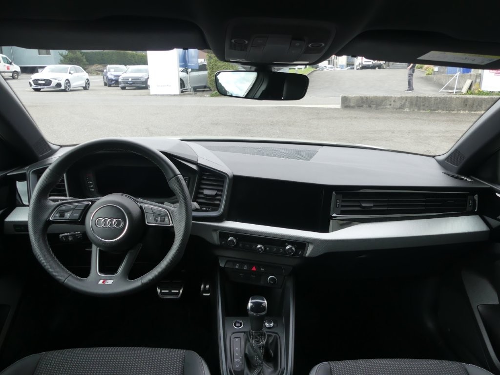 AUDI A1 Sportback 30 TFSI Attraction S-tronic-image-7